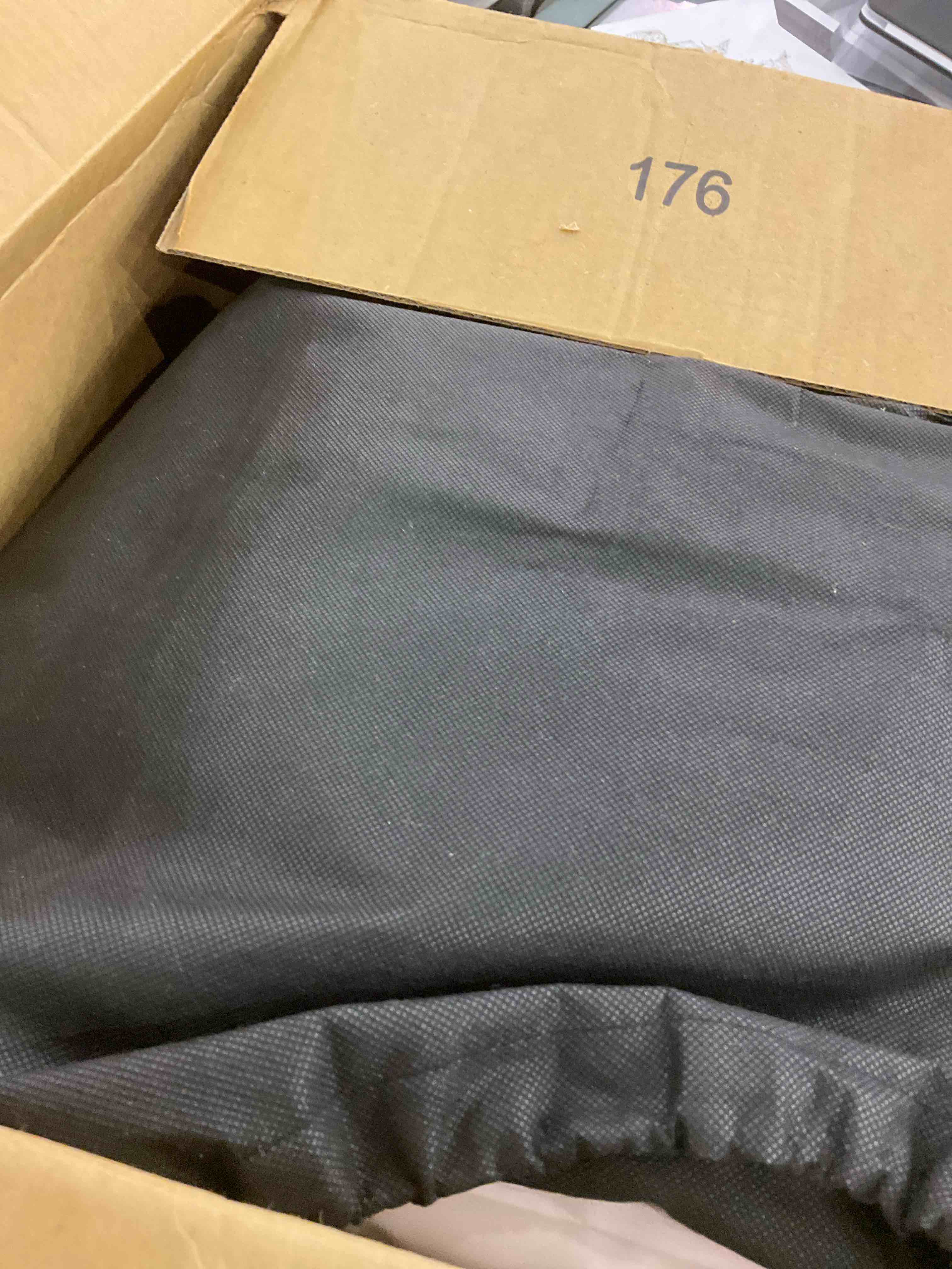 https://s3.amazonaws.com/lotting-images-prod/BargainHunt/EXS01298747_1712861038463.jpeg