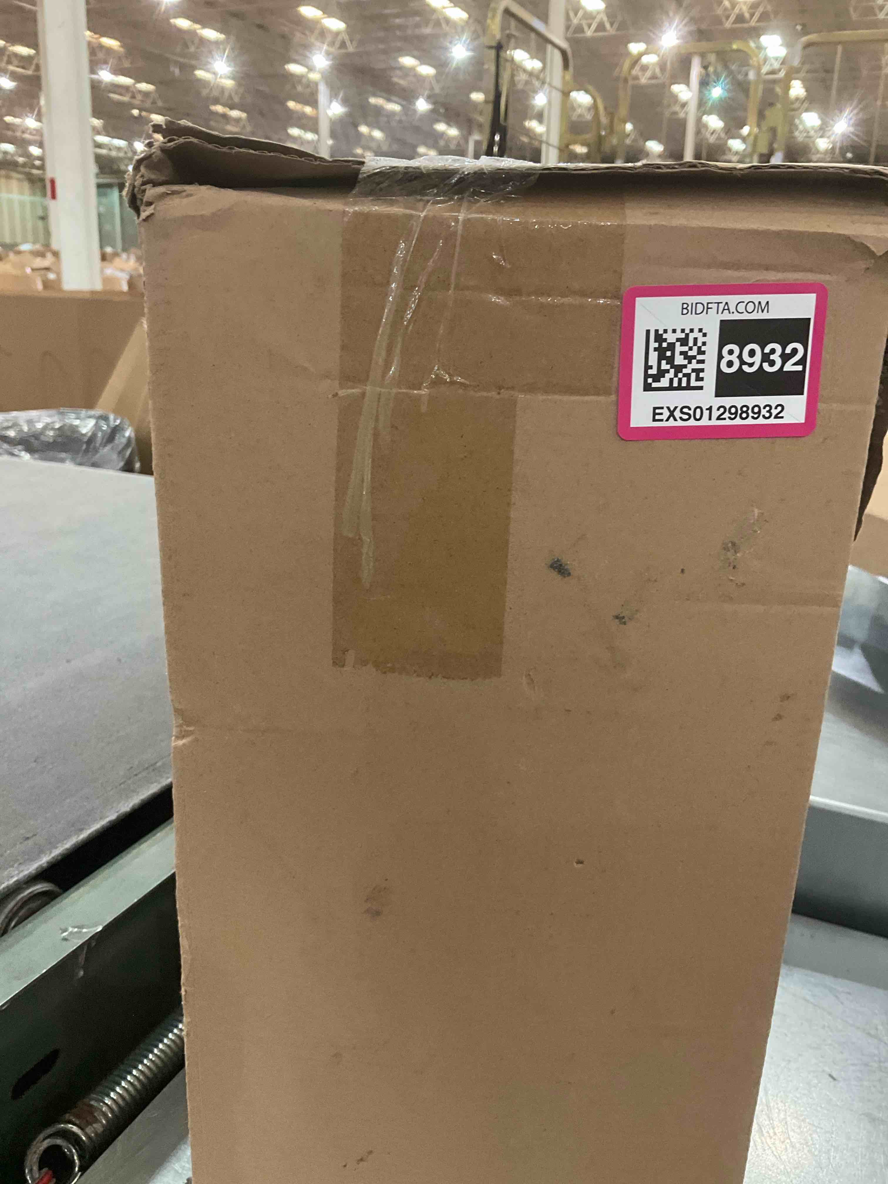 Irenare 12 oz Valentine's Day Disposable Soup Paper Cups with Vented Lids Carnival Party Circus Ice Cream Cup Hot Soup Bowls with Lids Paper Food Containers for Valentines Carnival Party(Red, 100 Pcs)