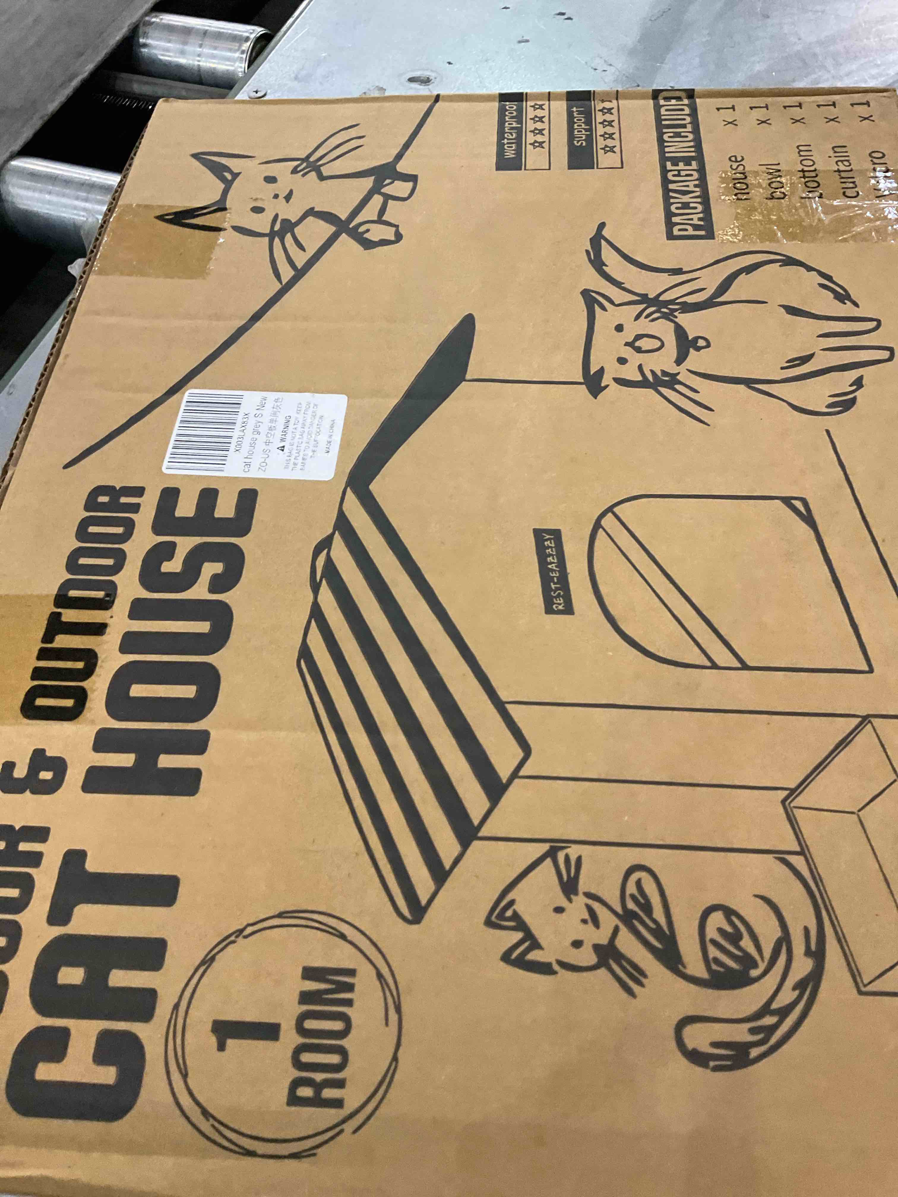 indoor and outdoor cat house 