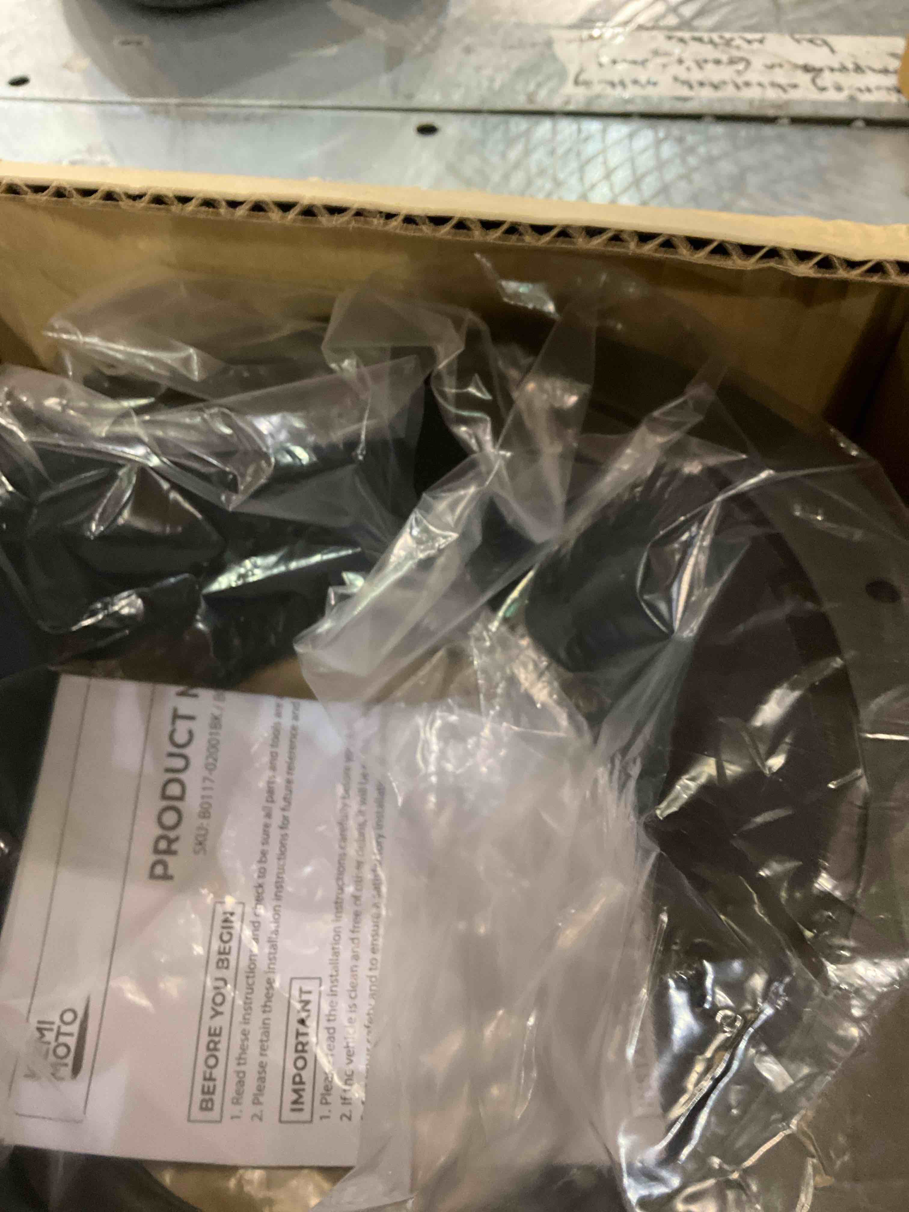 https://s3.amazonaws.com/lotting-images-prod/BargainHunt/EXS01299320_1713529756698.jpeg