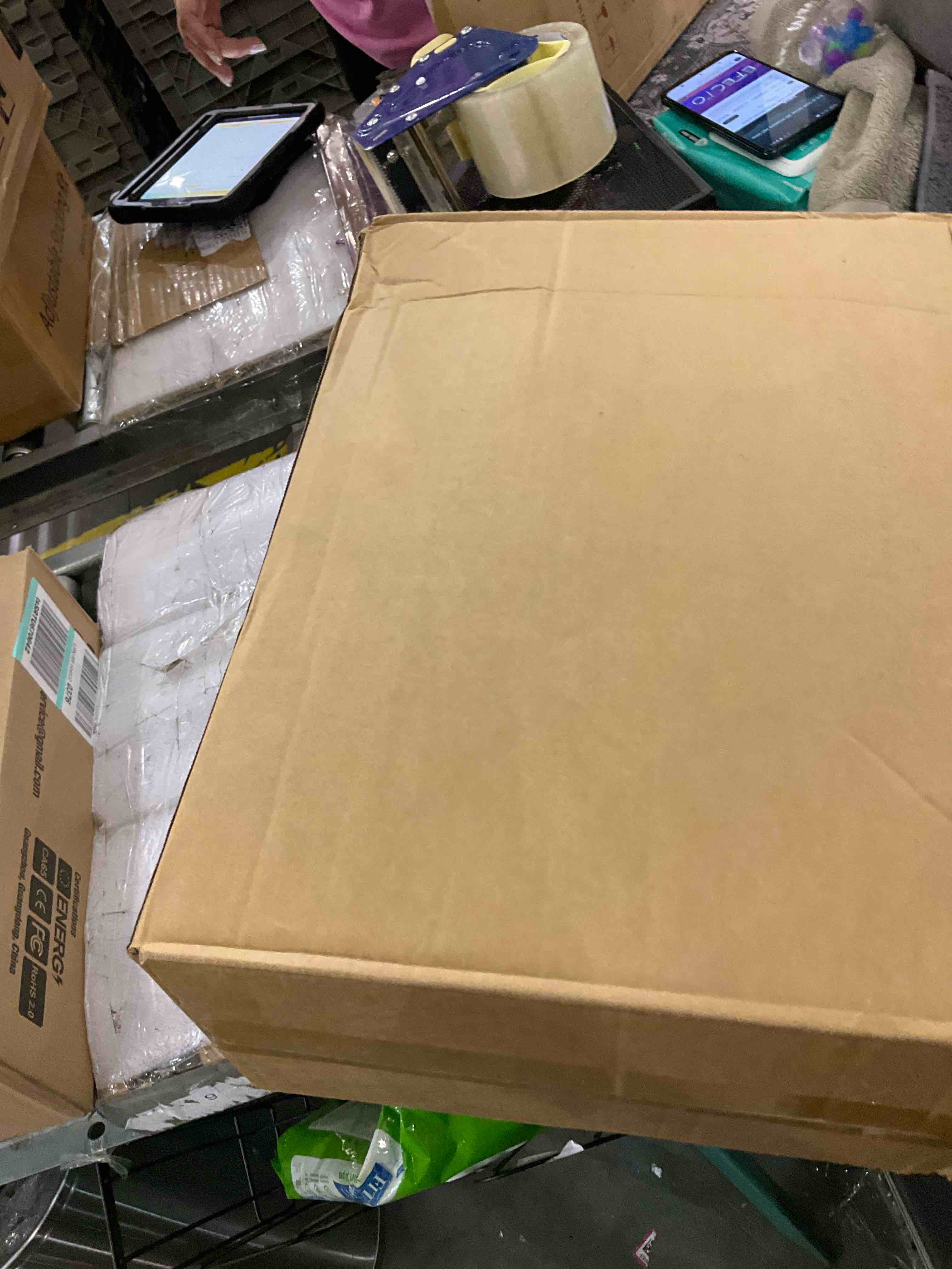 https://s3.amazonaws.com/lotting-images-prod/BargainHunt/EXS01299640_1712676796106.jpeg