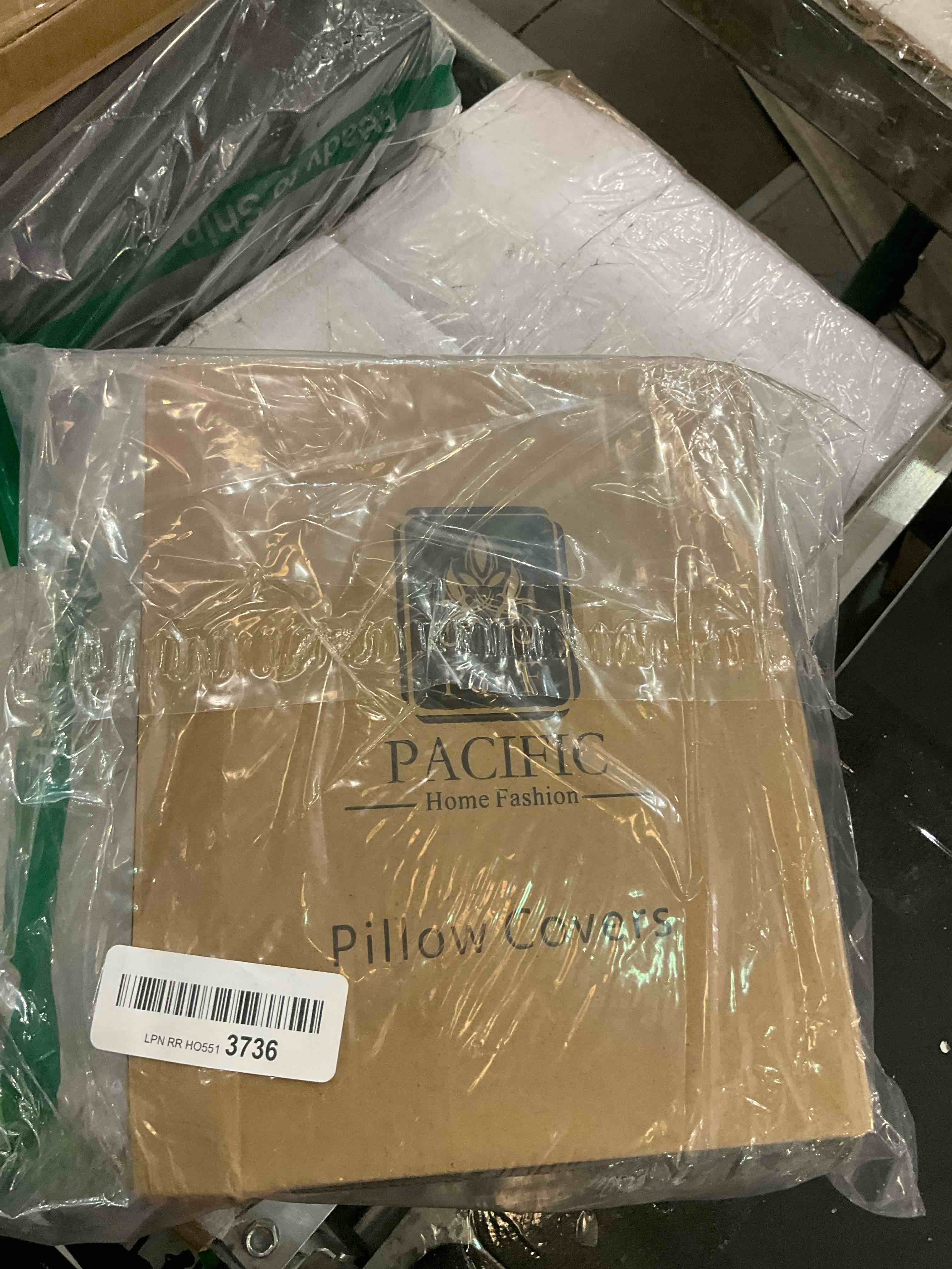 https://s3.amazonaws.com/lotting-images-prod/BargainHunt/EXS01299658_1712682813925.jpeg
