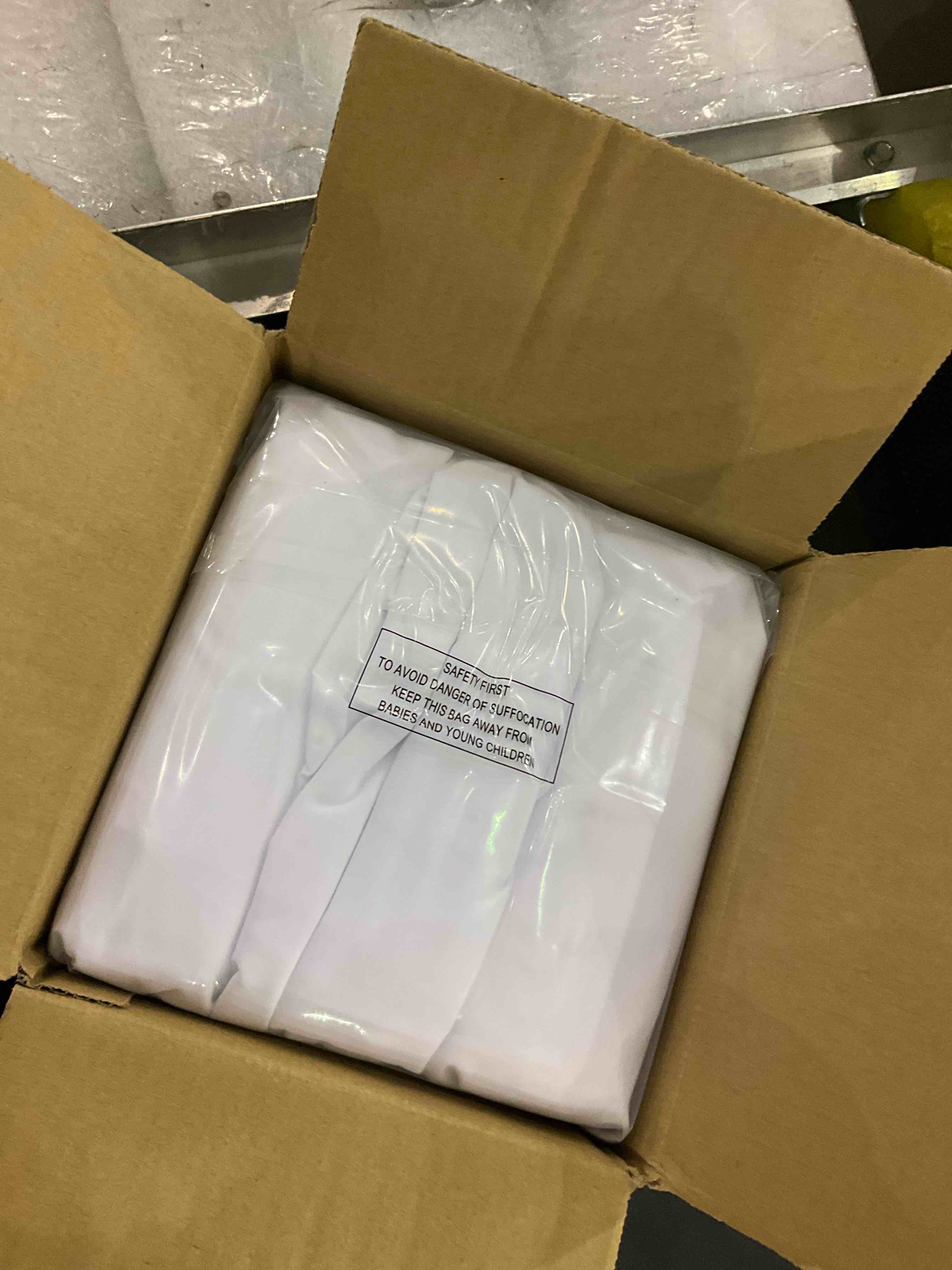 https://s3.amazonaws.com/lotting-images-prod/BargainHunt/EXS01299711_1712748713324.jpeg
