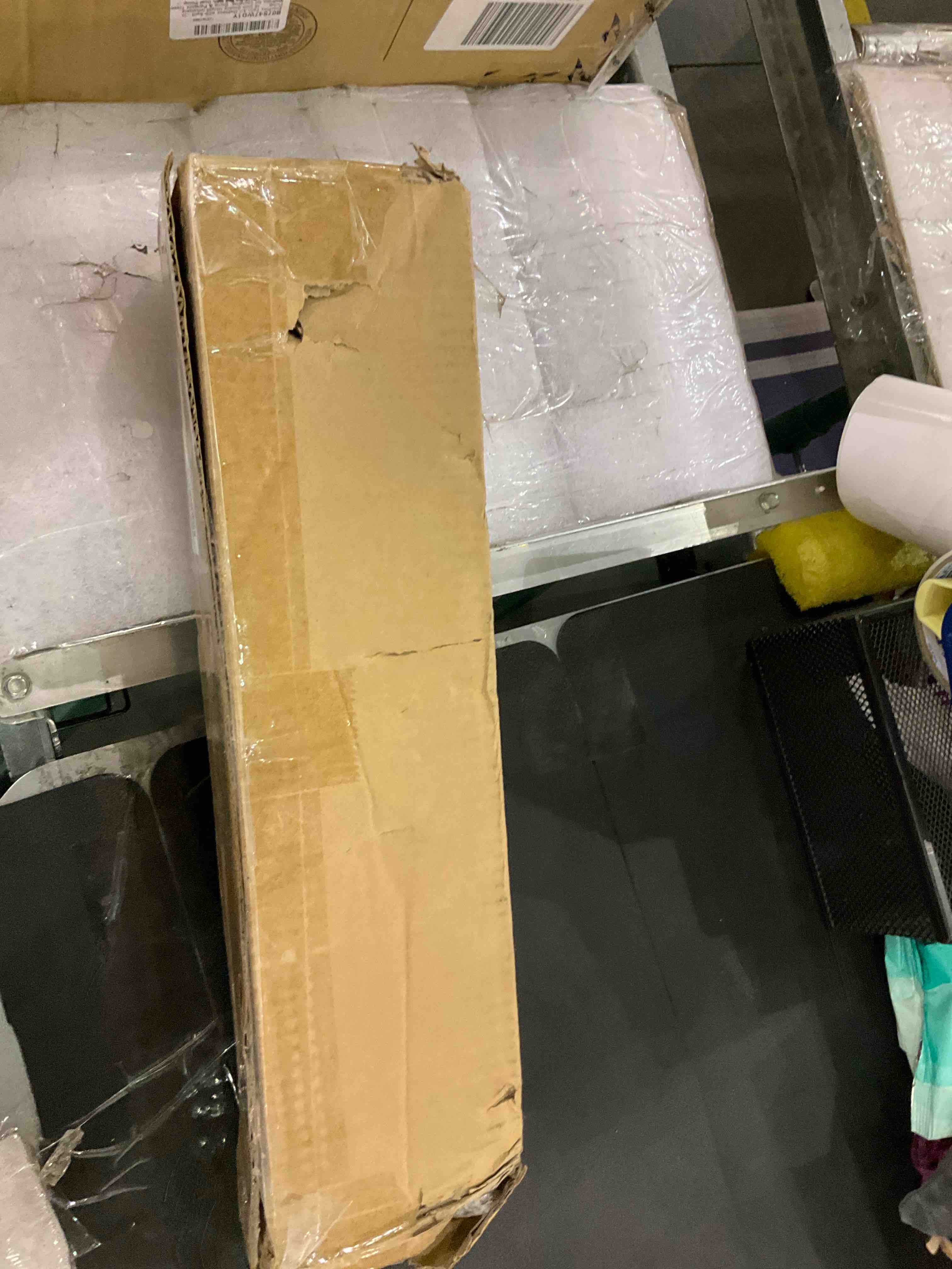https://s3.amazonaws.com/lotting-images-prod/BargainHunt/EXS01299717_1712749527513.jpeg