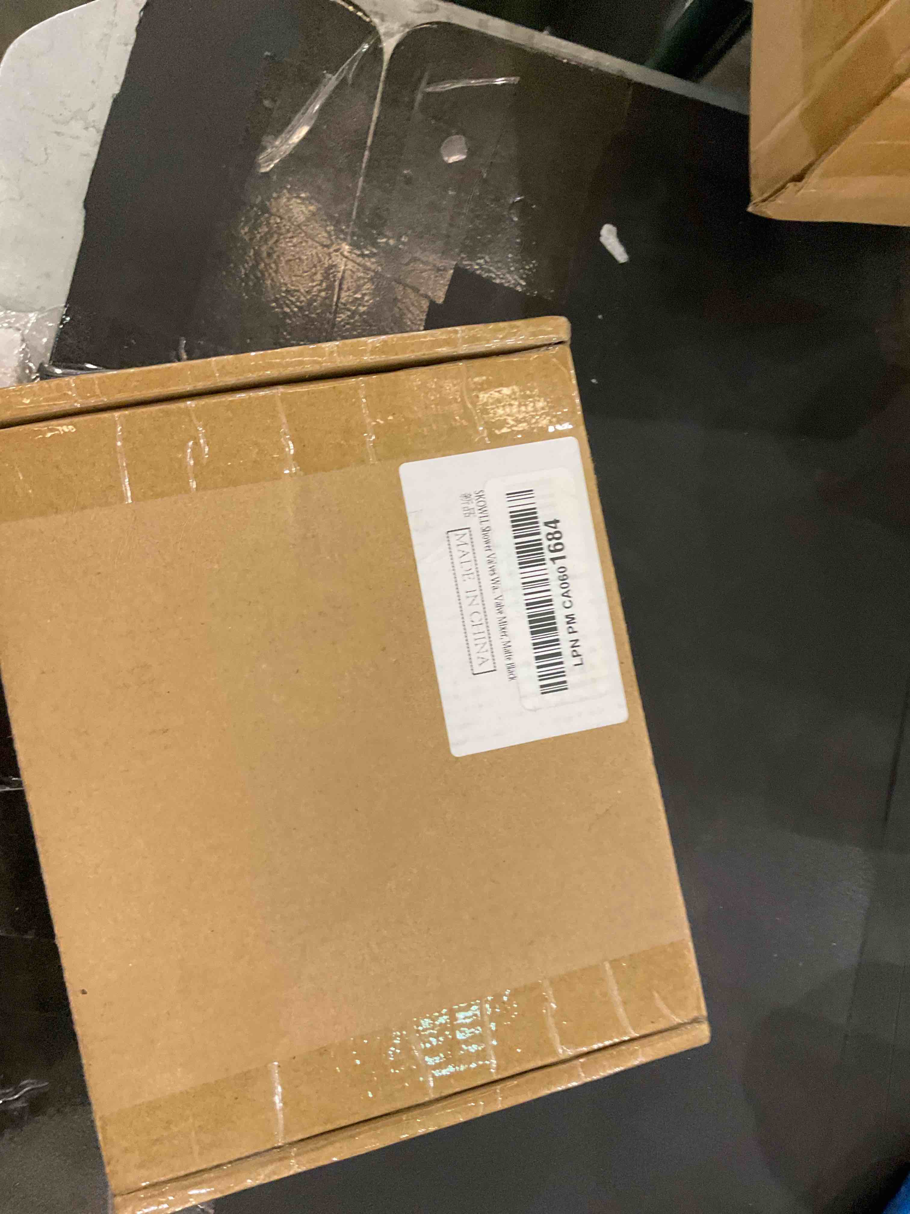 https://s3.amazonaws.com/lotting-images-prod/BargainHunt/EXS01299761_1712760284126.jpeg