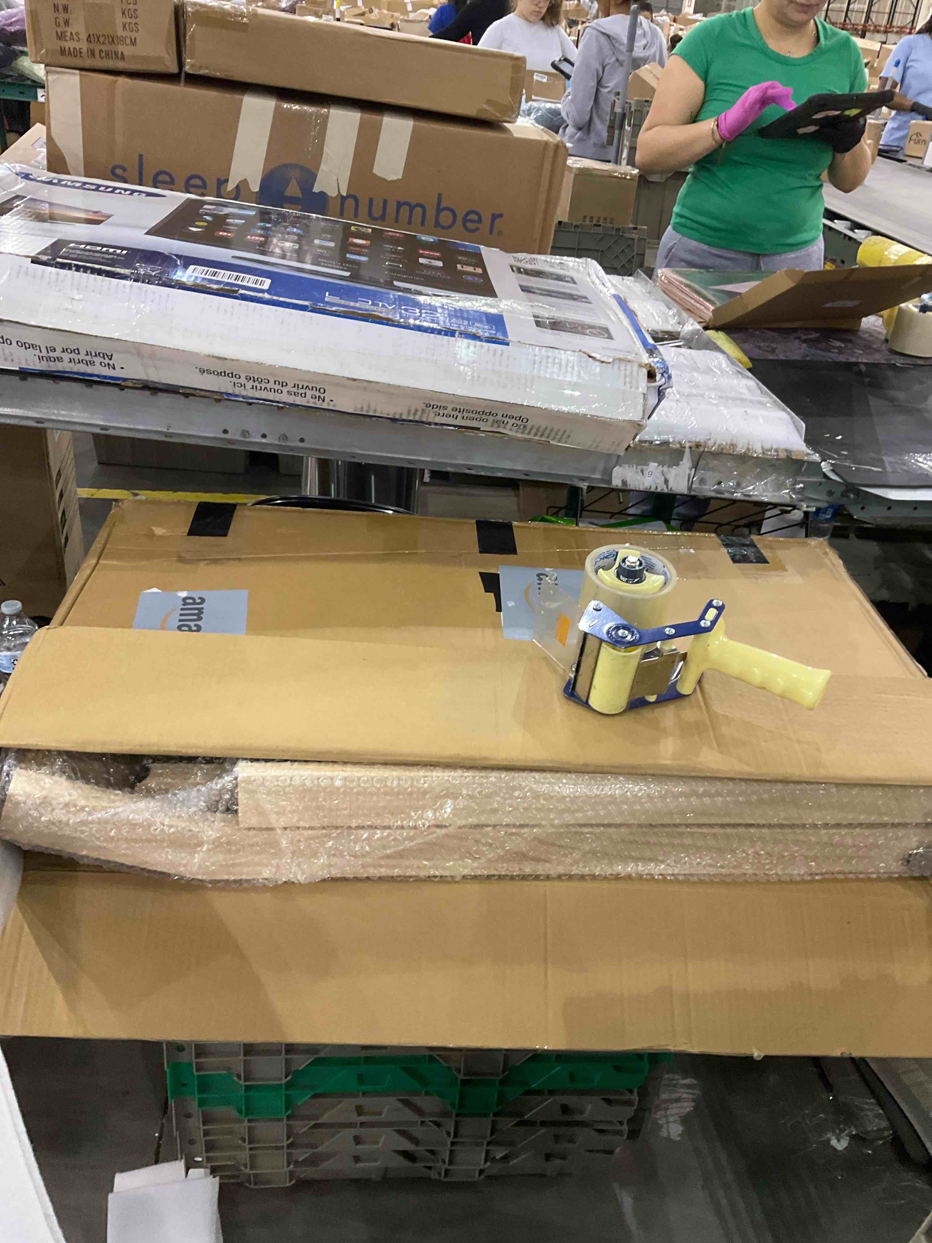 https://s3.amazonaws.com/lotting-images-prod/BargainHunt/EXS01299907_1713268848909.jpeg