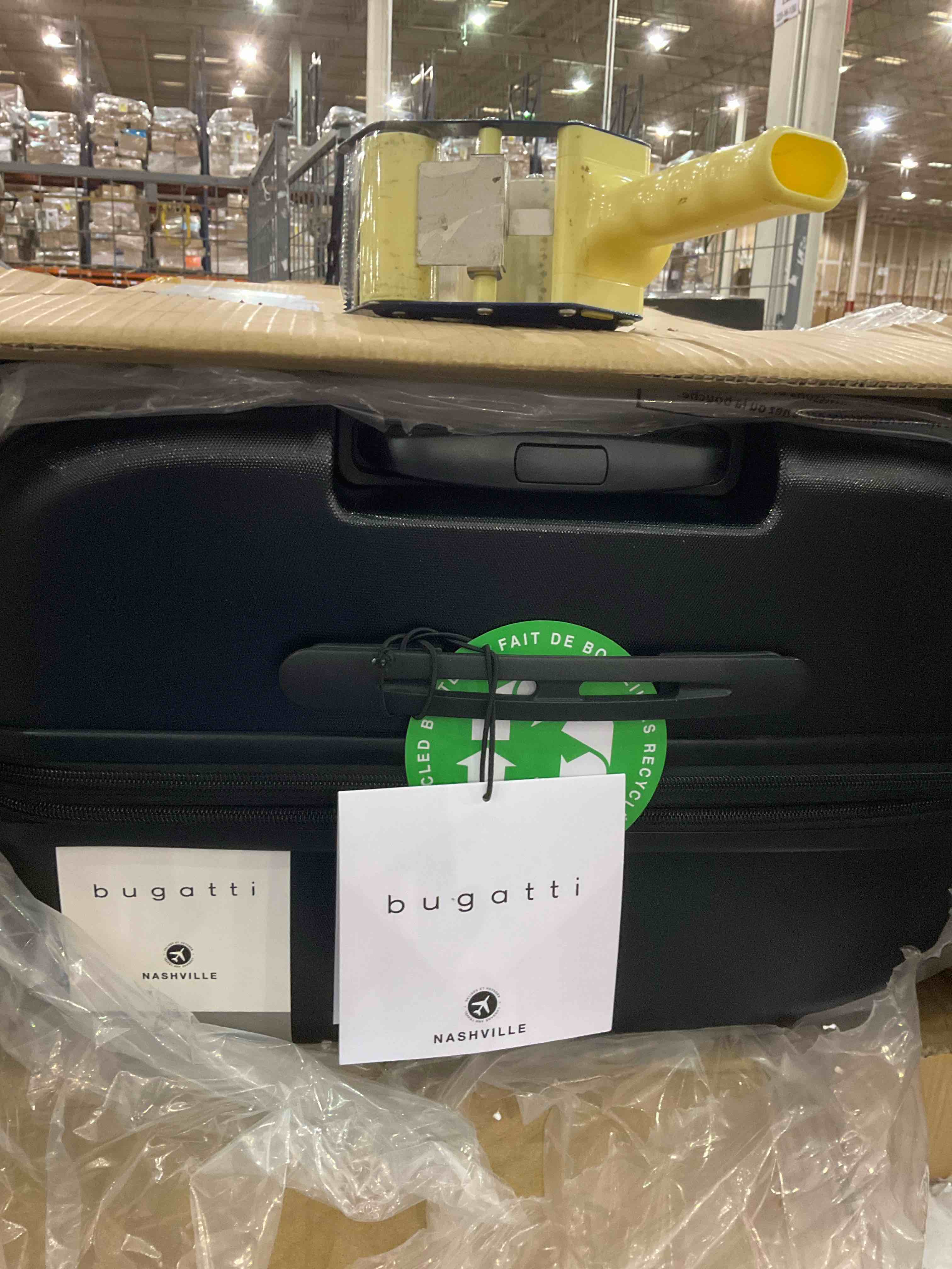 BUGATTI Nashville Collection 3 Piece Hard Shell Luggage Set, Expandable Suitcases with 360-Degree Spinner Wheels, Retractable Handle, 20 Inch Carry On, 24 Inch Mid-size, 28 Inch Large Bags, Black