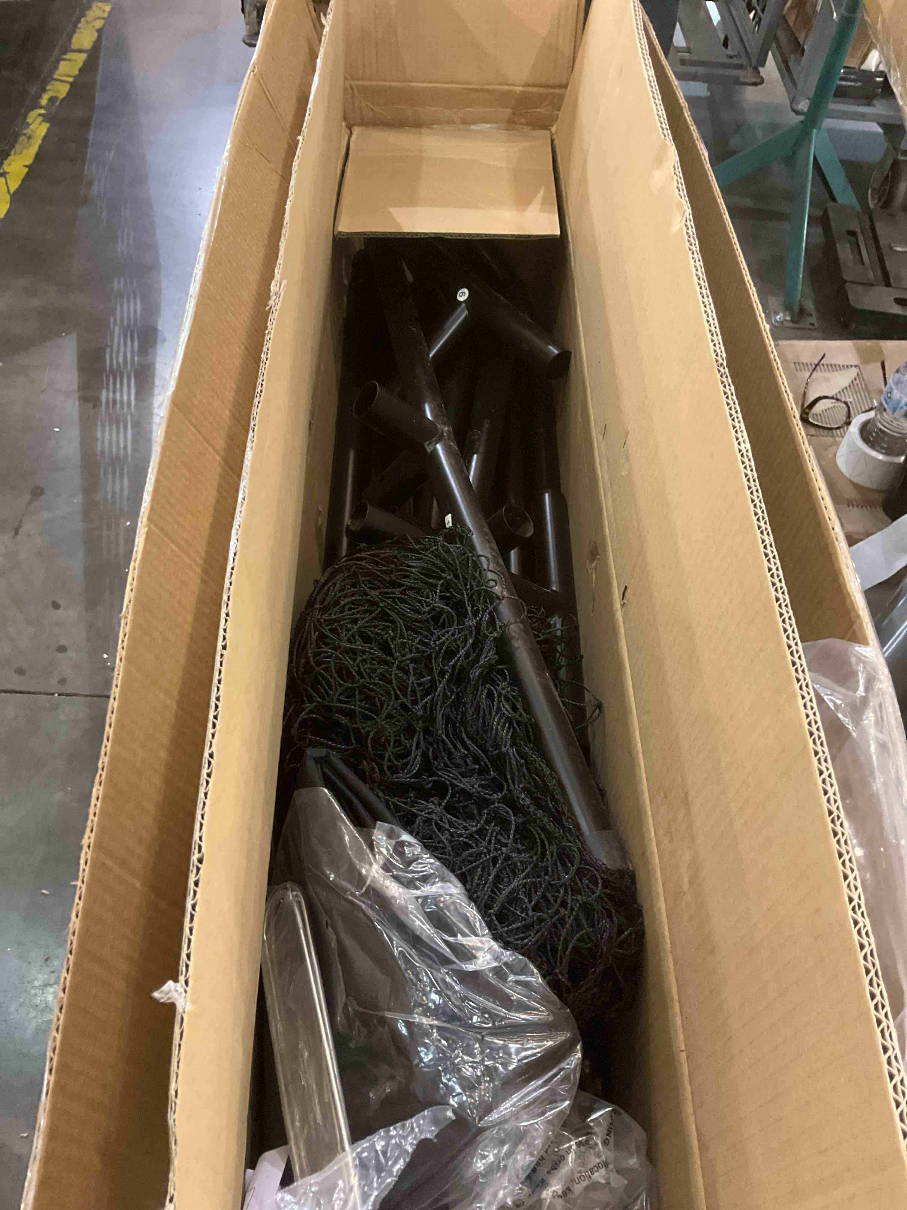 https://s3.amazonaws.com/lotting-images-prod/BargainHunt/EXS01299935_1713278304441.jpeg