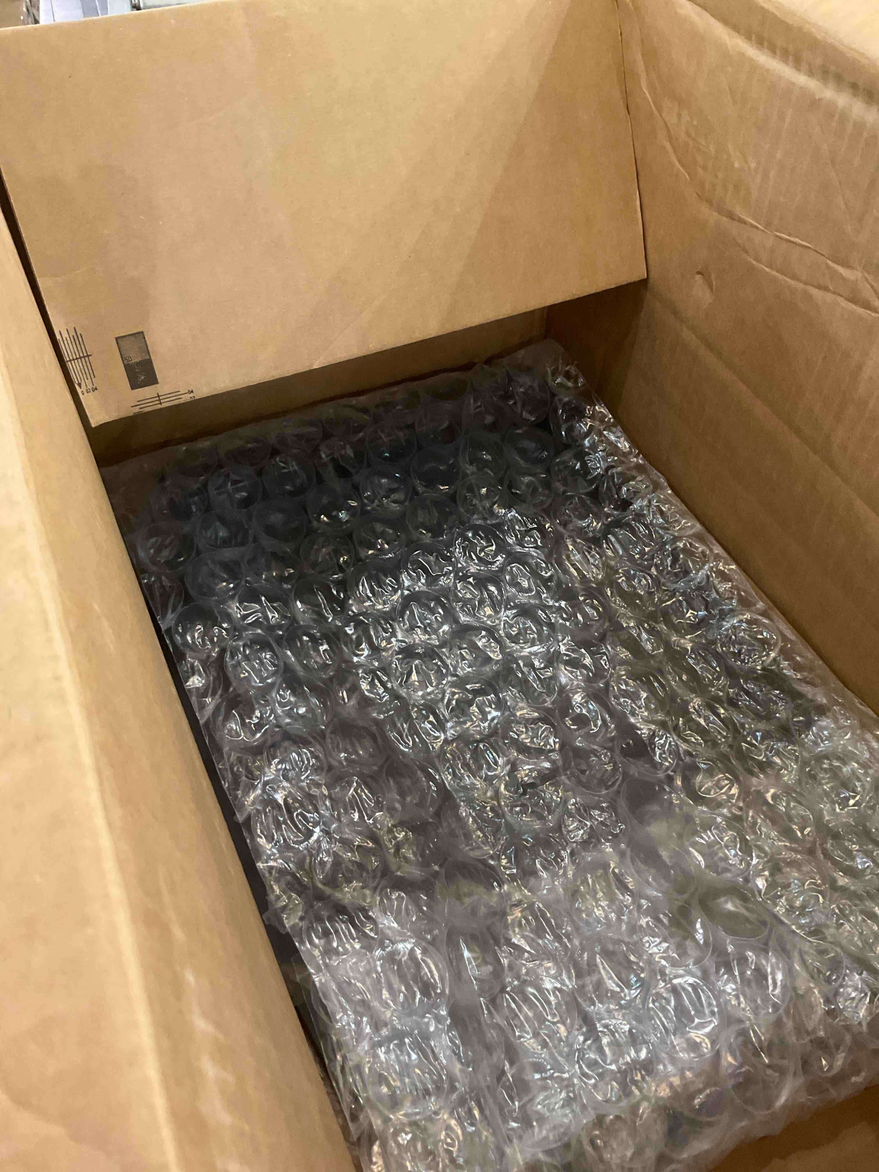 https://s3.amazonaws.com/lotting-images-prod/BargainHunt/EXS01299951_1713281444471.jpeg