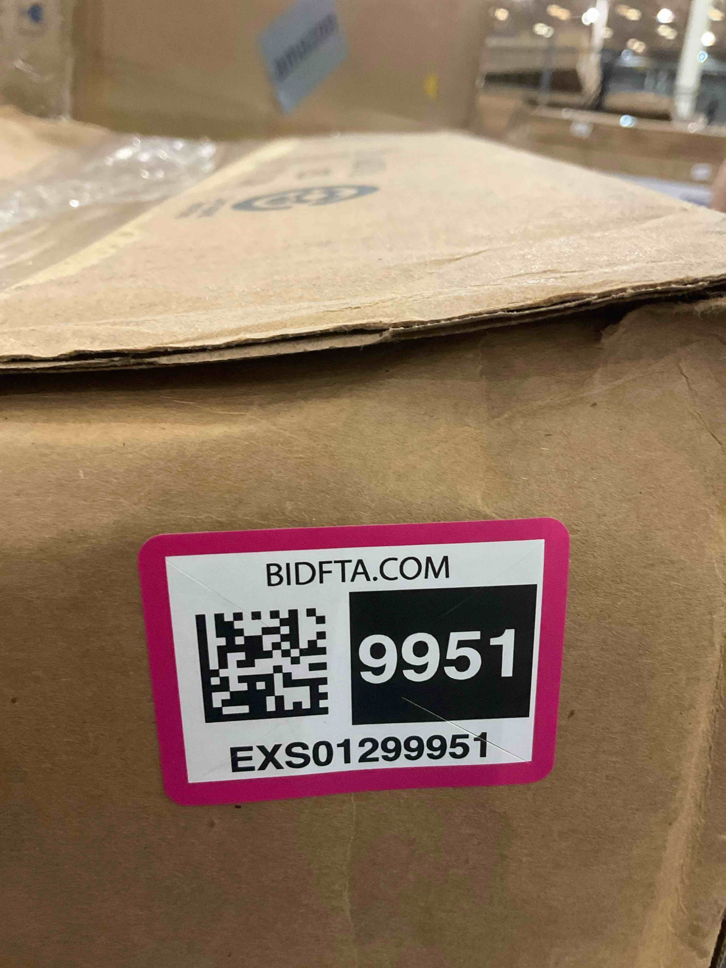 https://s3.amazonaws.com/lotting-images-prod/BargainHunt/EXS01299951_1713281504418.jpeg