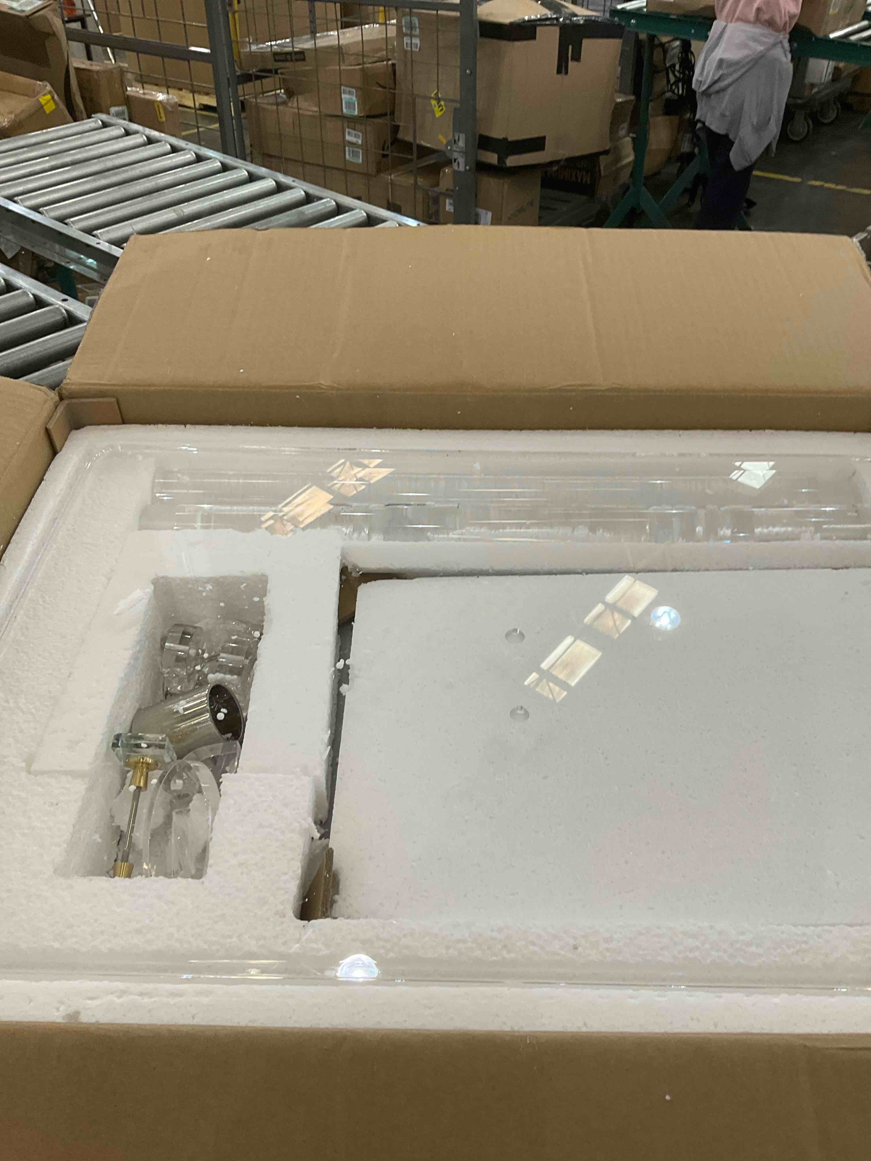 https://s3.amazonaws.com/lotting-images-prod/BargainHunt/EXS01299955_1713286029218.jpeg