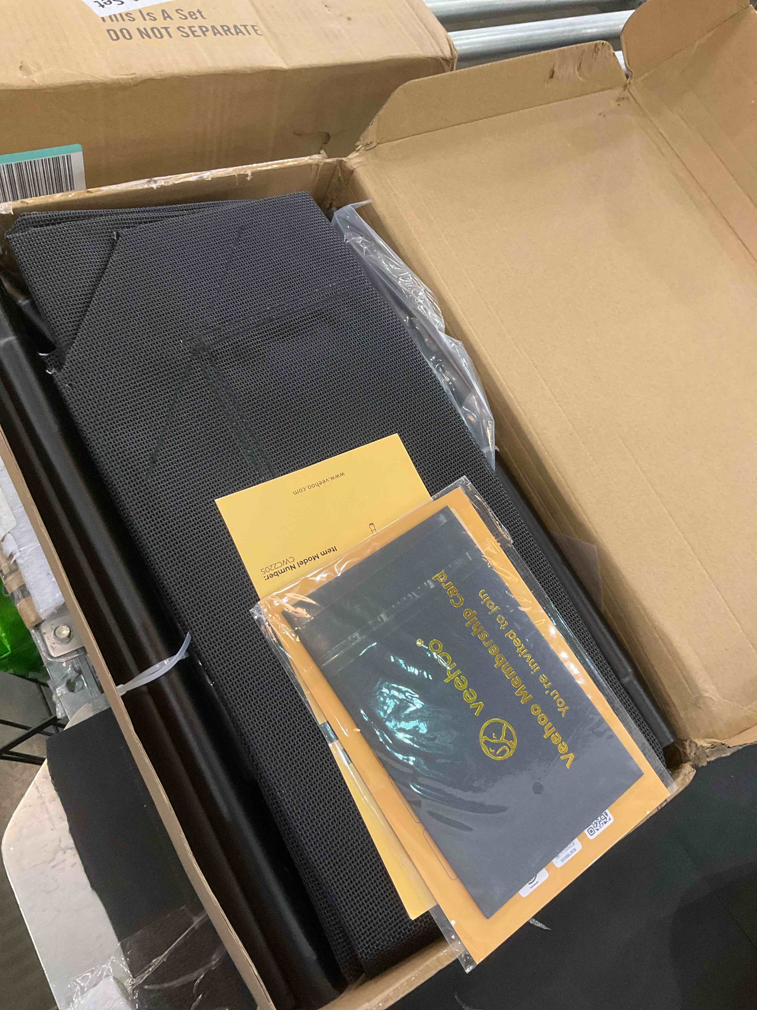 https://s3.amazonaws.com/lotting-images-prod/BargainHunt/EXS01299984_1713290092010.jpeg