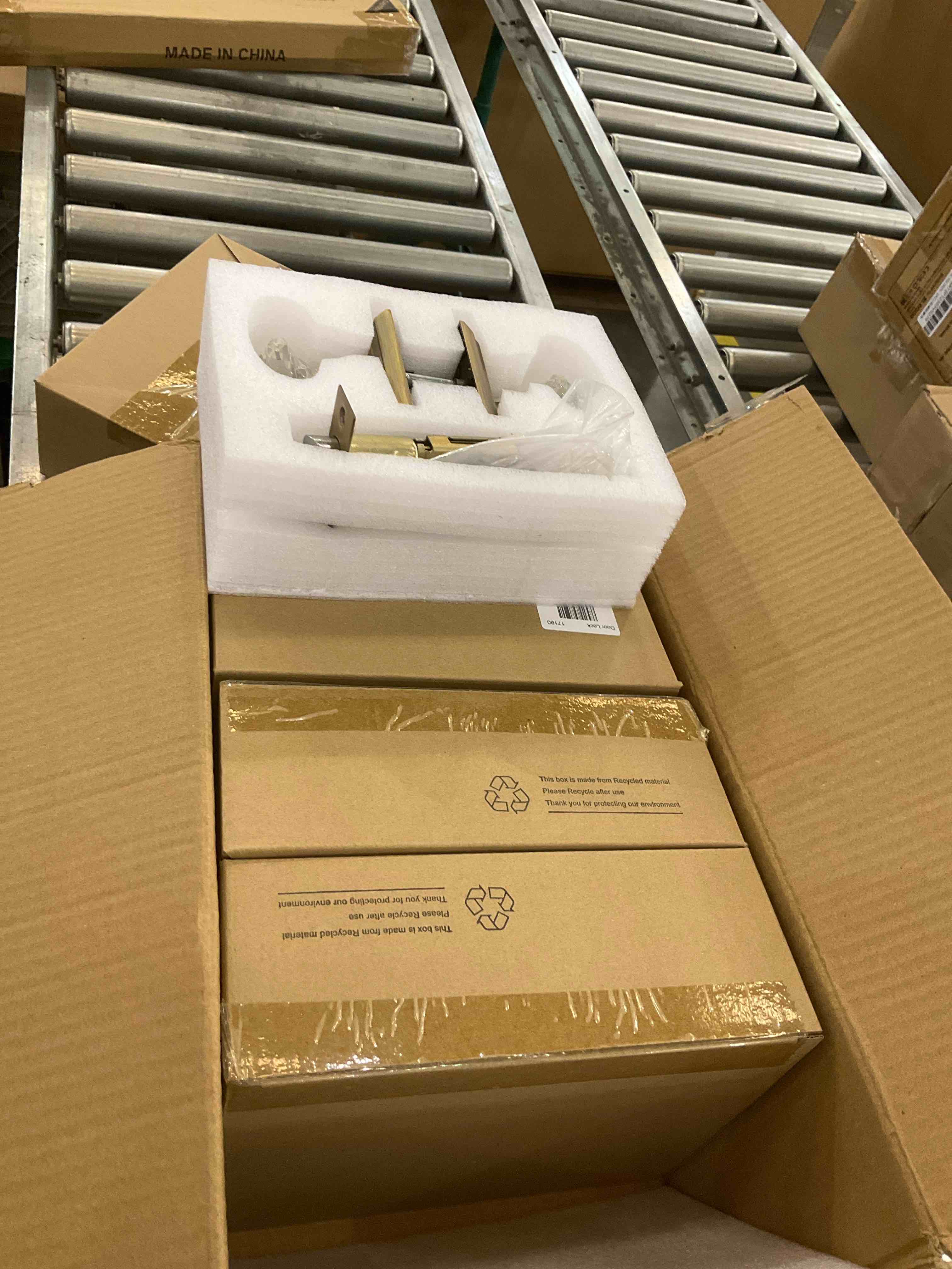 https://s3.amazonaws.com/lotting-images-prod/BargainHunt/EXS01299985_1713291738275.jpeg