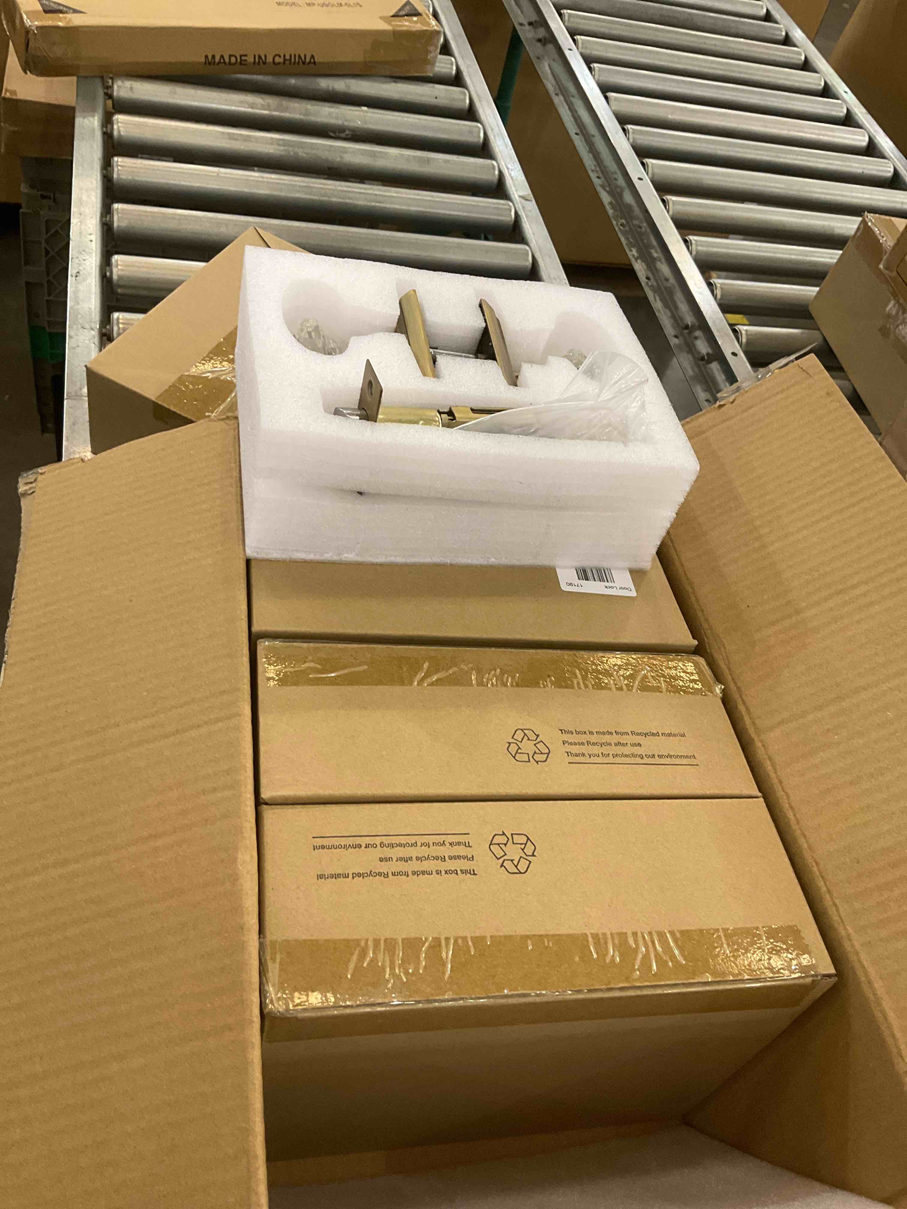 https://s3.amazonaws.com/lotting-images-prod/BargainHunt/EXS01299985_1713291740314.jpeg