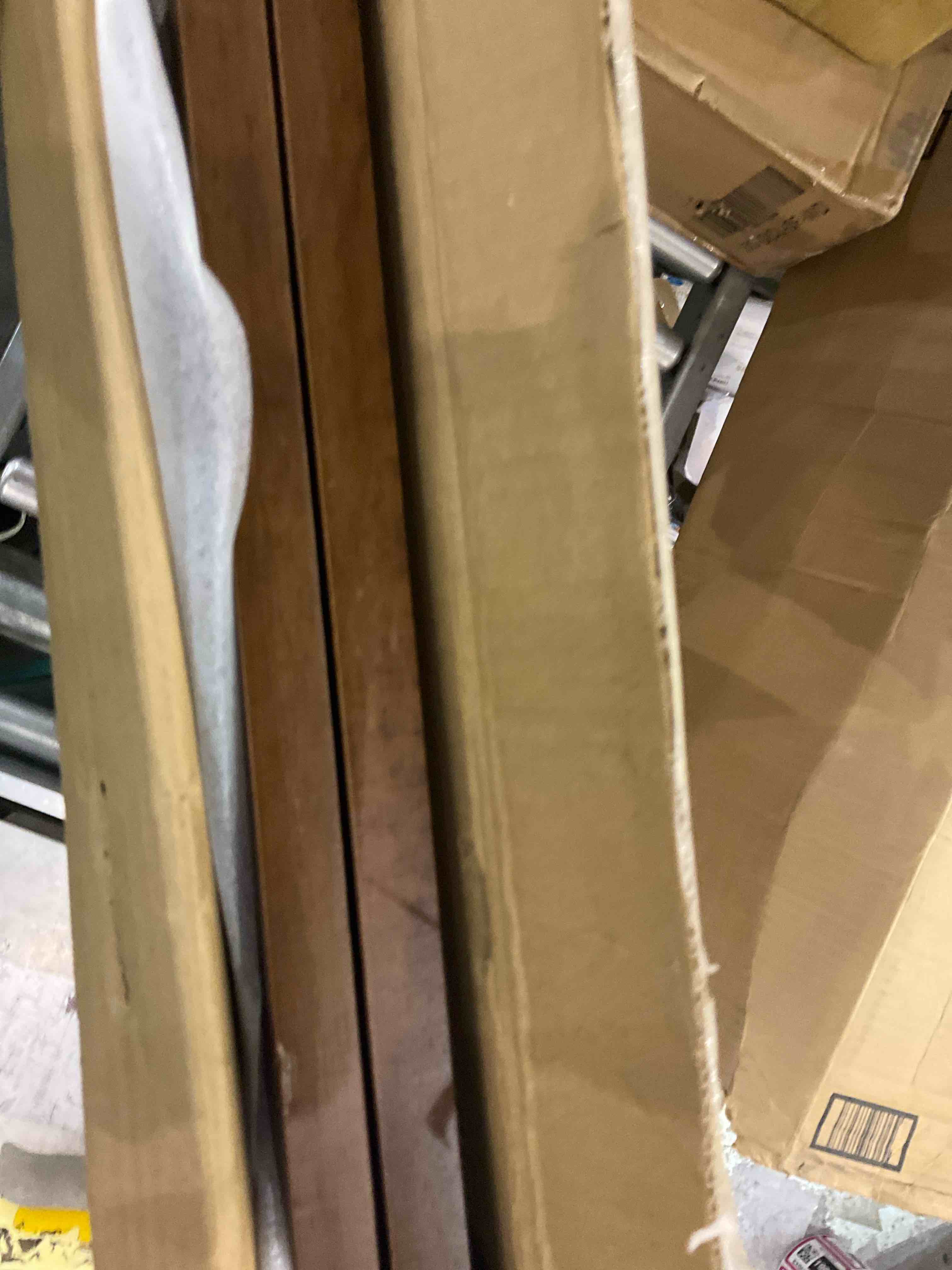 https://s3.amazonaws.com/lotting-images-prod/BargainHunt/EXS01300003_1710933208254.jpeg