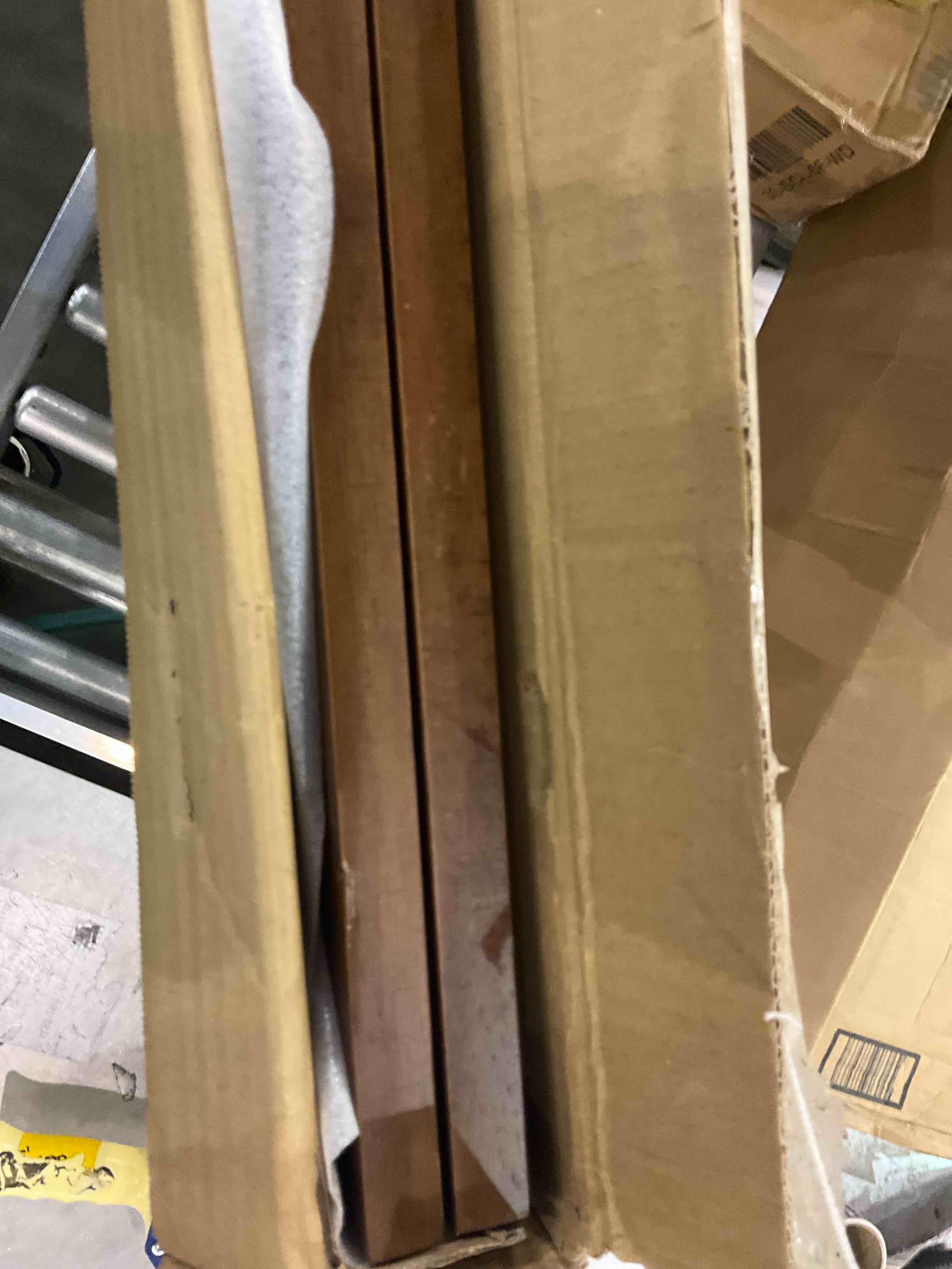 https://s3.amazonaws.com/lotting-images-prod/BargainHunt/EXS01300003_1710933209239.jpeg