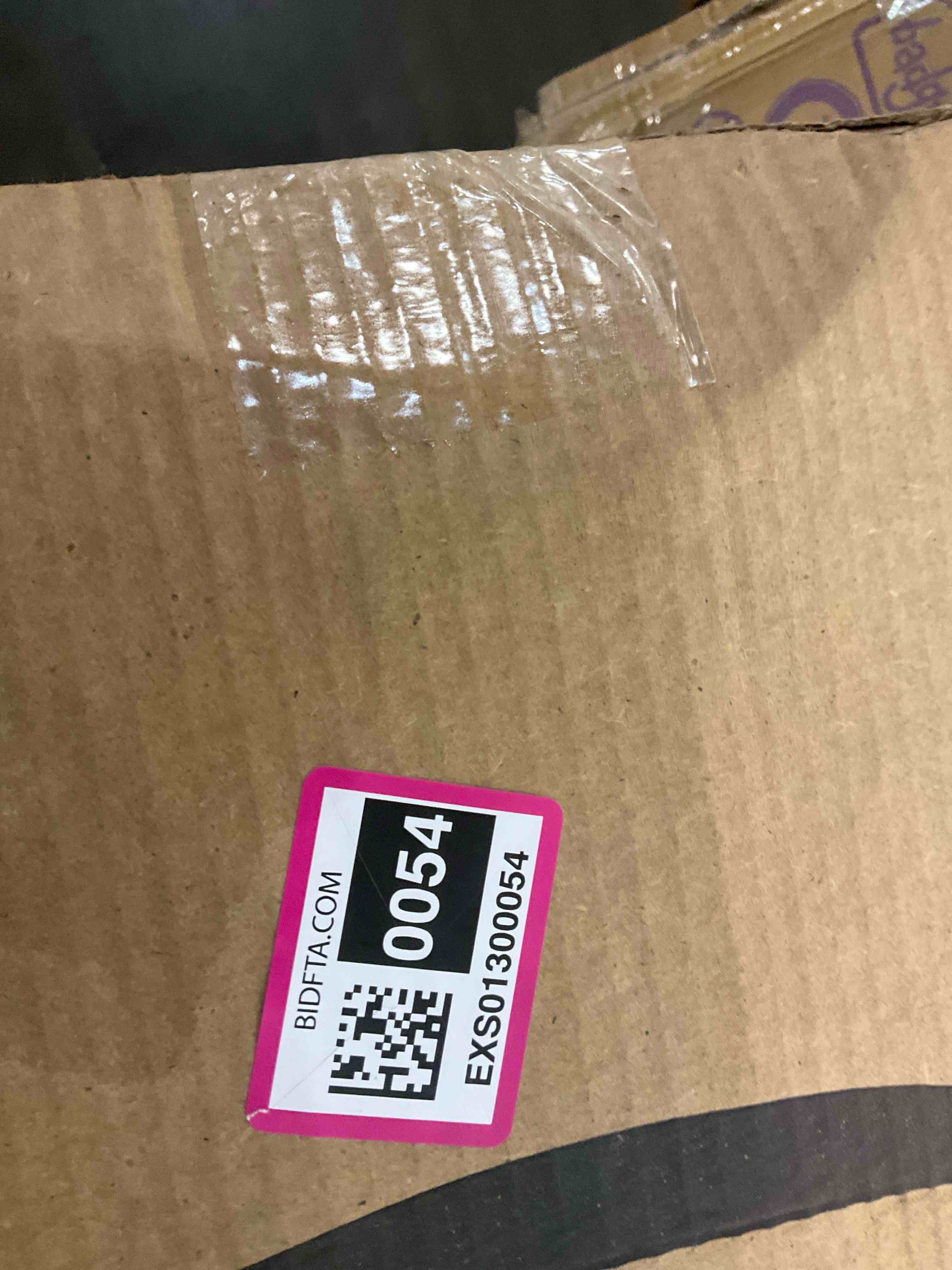 https://s3.amazonaws.com/lotting-images-prod/BargainHunt/EXS01300054_1710937149031.jpeg