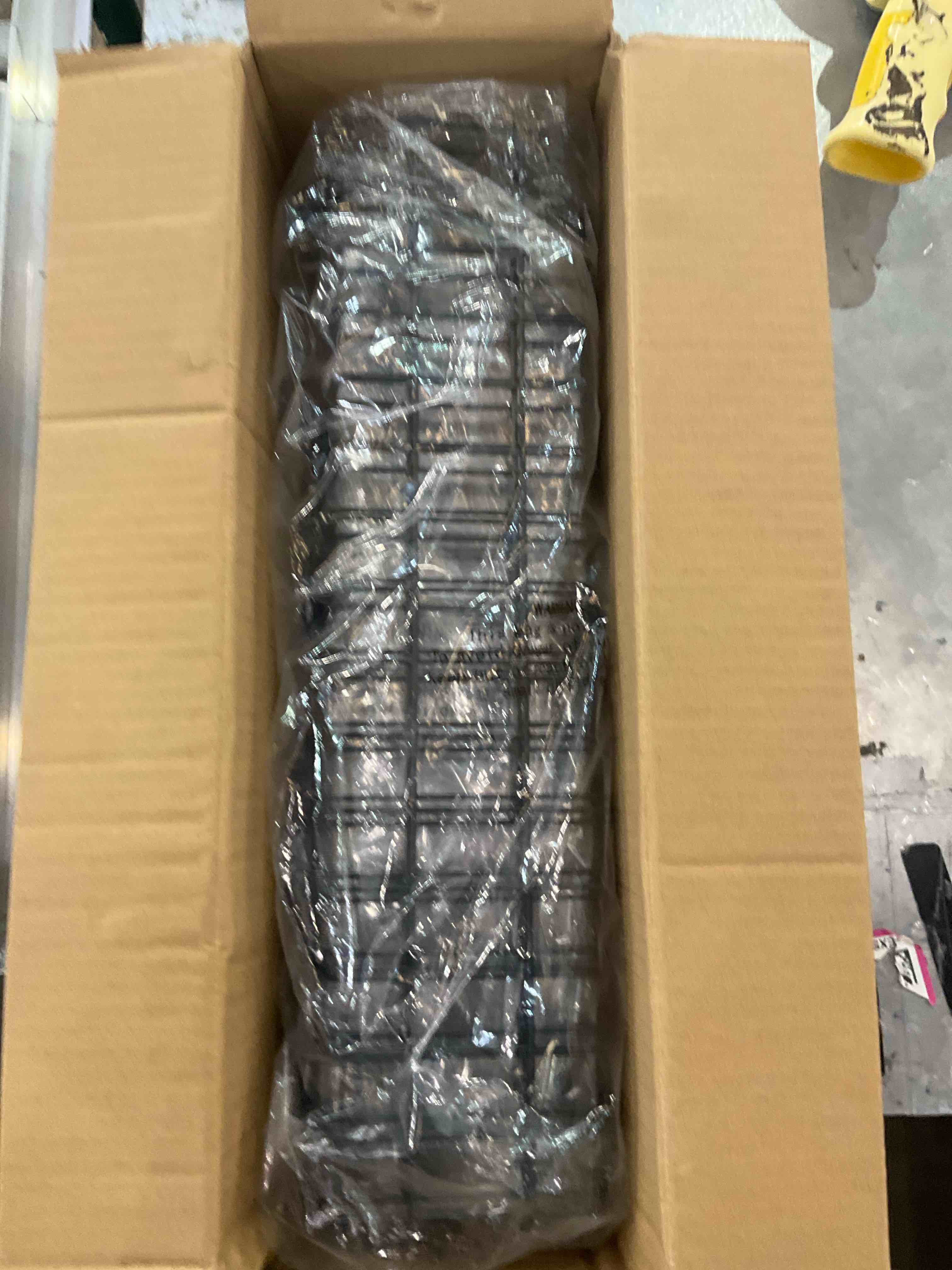 https://s3.amazonaws.com/lotting-images-prod/BargainHunt/EXS01300149_1710945599979.jpeg