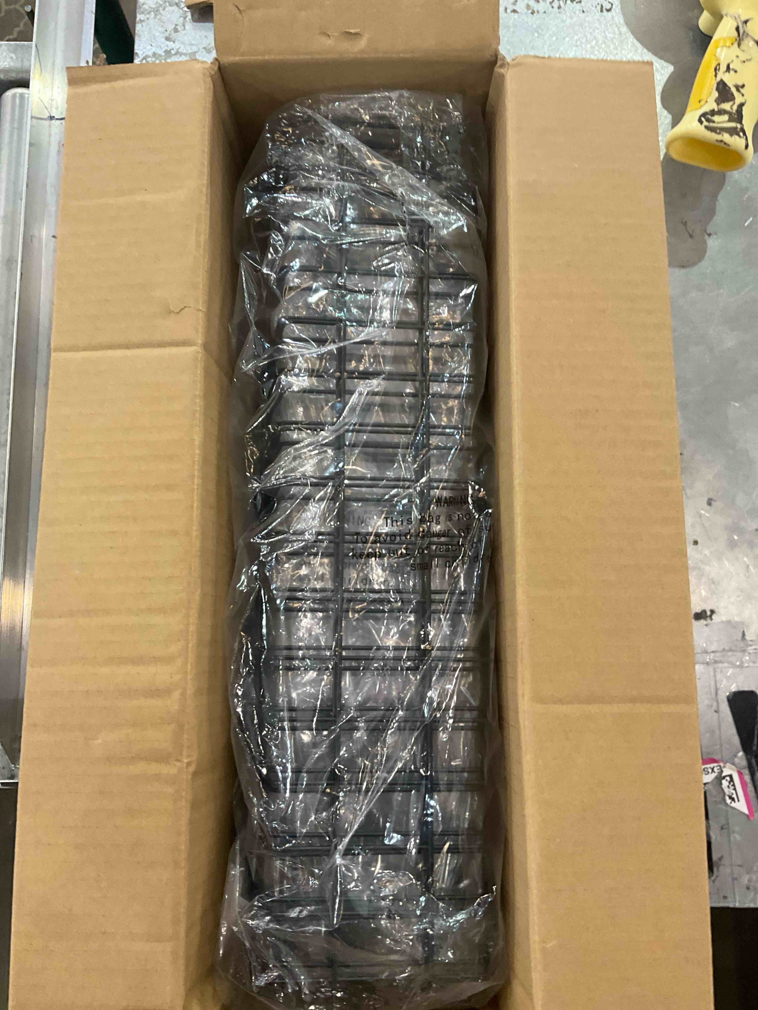 https://s3.amazonaws.com/lotting-images-prod/BargainHunt/EXS01300149_1710945600840.jpeg