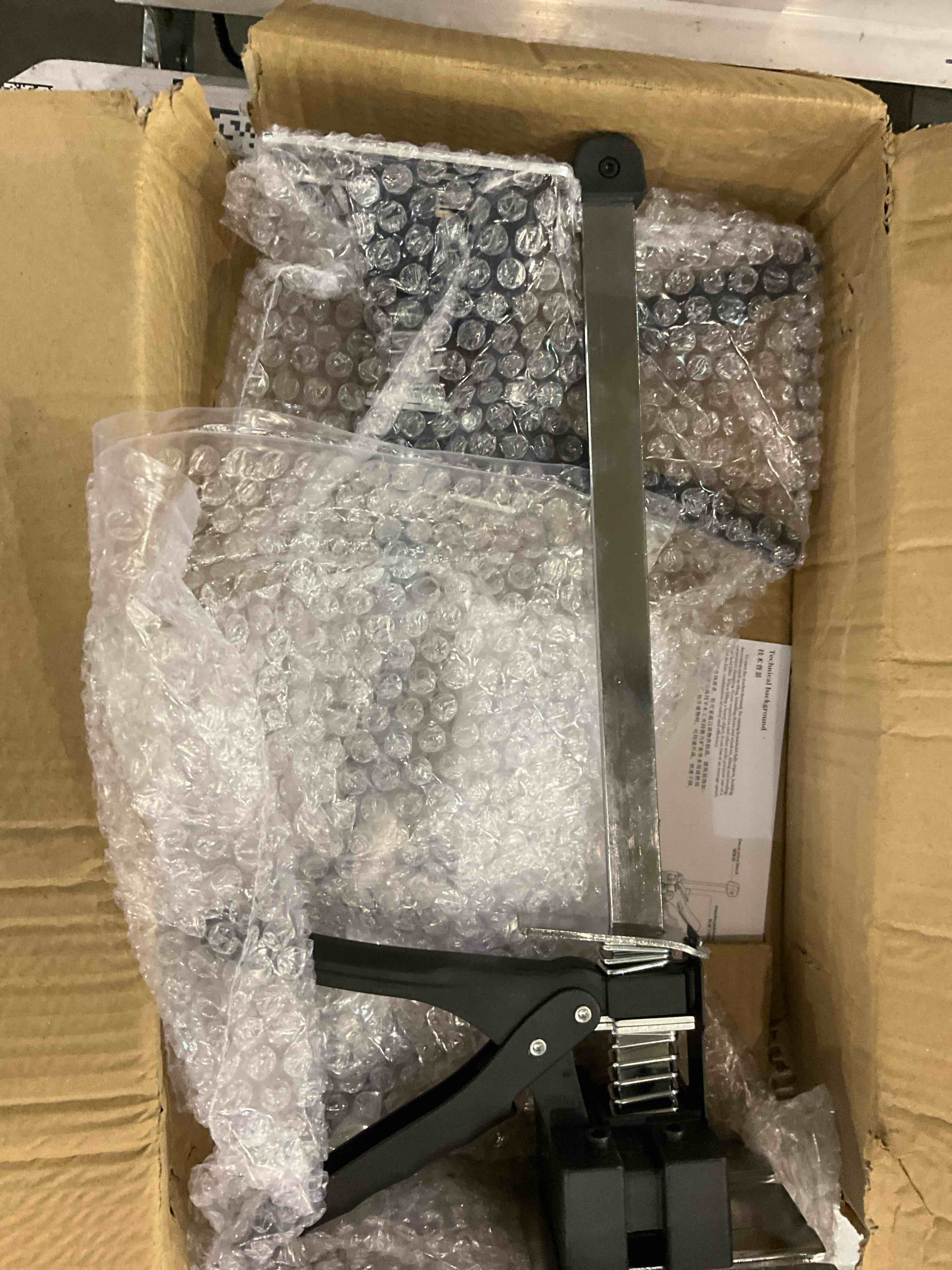 https://s3.amazonaws.com/lotting-images-prod/BargainHunt/EXS01300496_1711107470455.jpeg