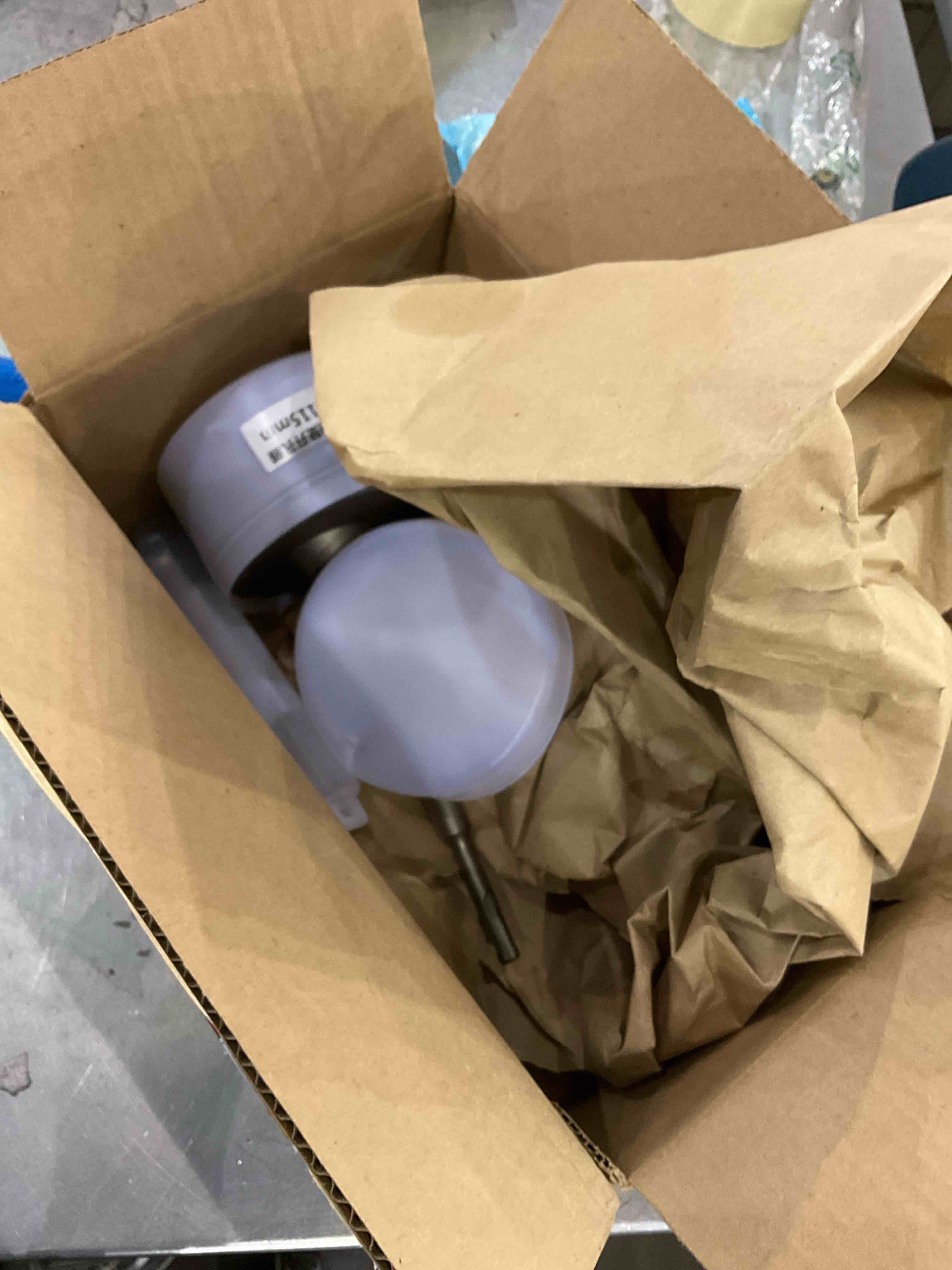 https://s3.amazonaws.com/lotting-images-prod/BargainHunt/EXS01301984_1709910696989.jpeg
