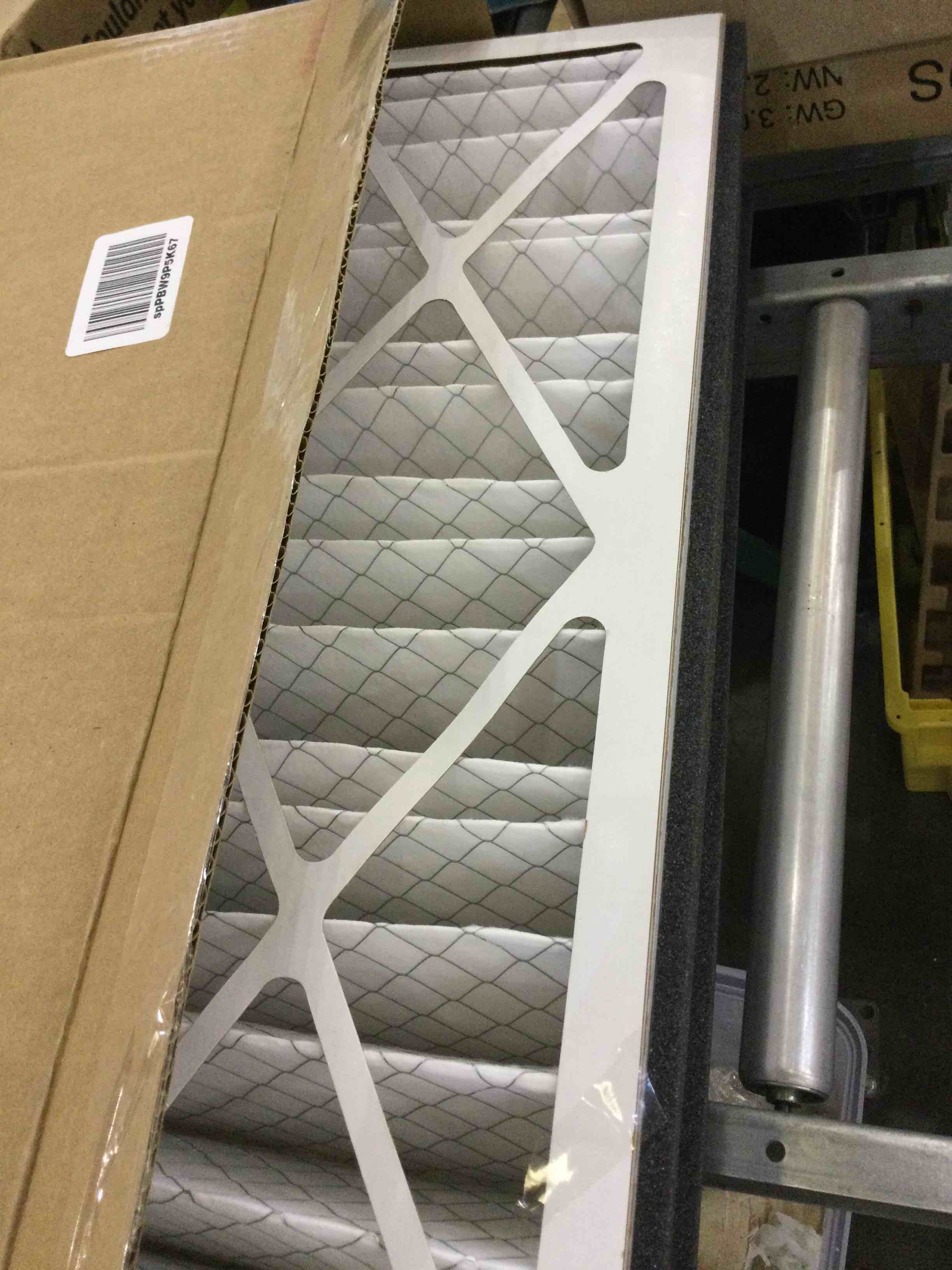https://s3.amazonaws.com/lotting-images-prod/BargainHunt/EXS01302674_1709828747622.jpeg