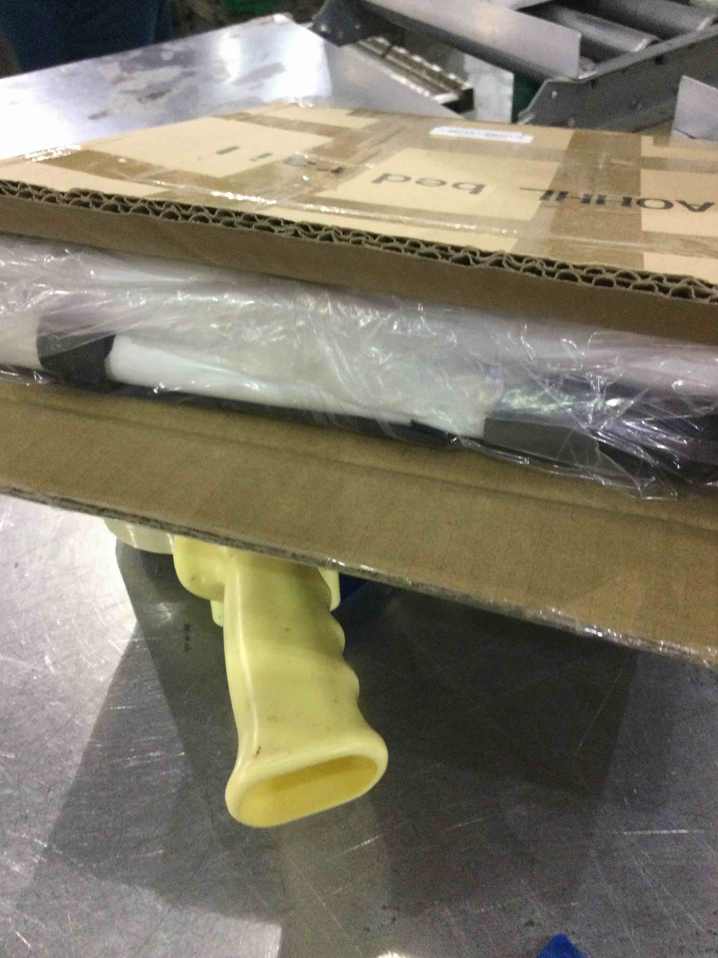 https://s3.amazonaws.com/lotting-images-prod/BargainHunt/EXS01302810_1709904659601.jpeg