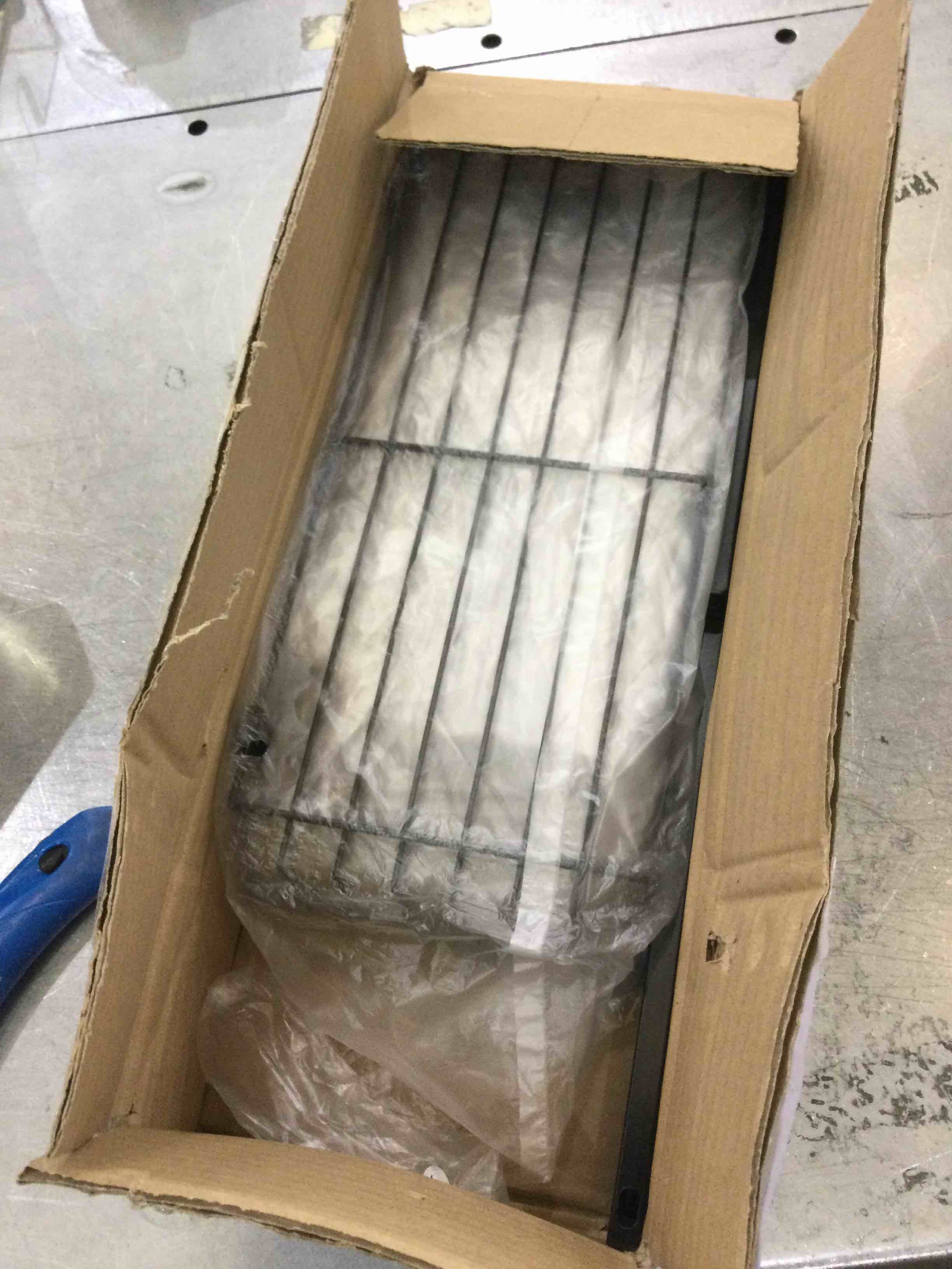 https://s3.amazonaws.com/lotting-images-prod/BargainHunt/EXS01302939_1709923496838.jpeg