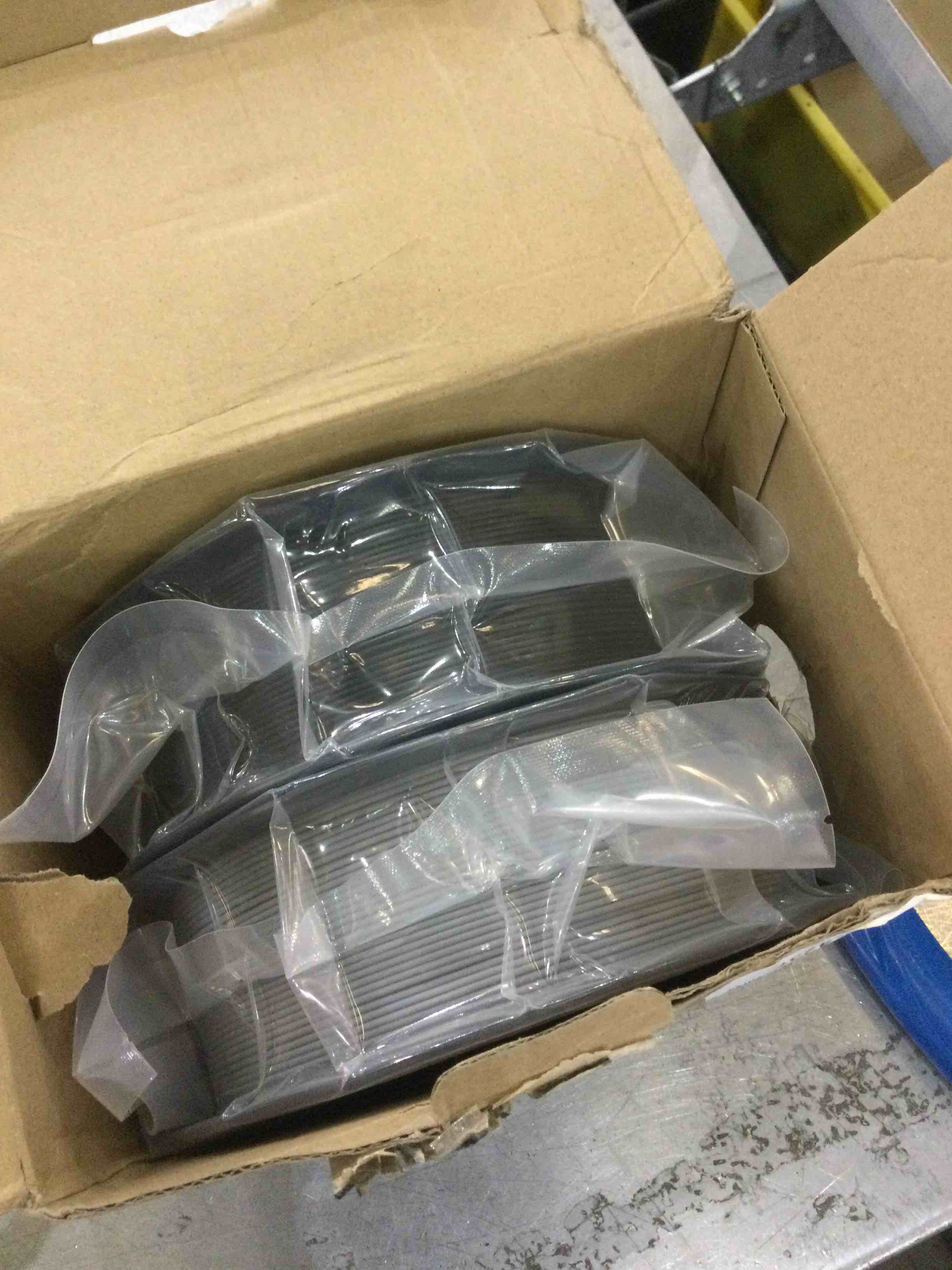 https://s3.amazonaws.com/lotting-images-prod/BargainHunt/EXS01302969_1709927006632.jpeg