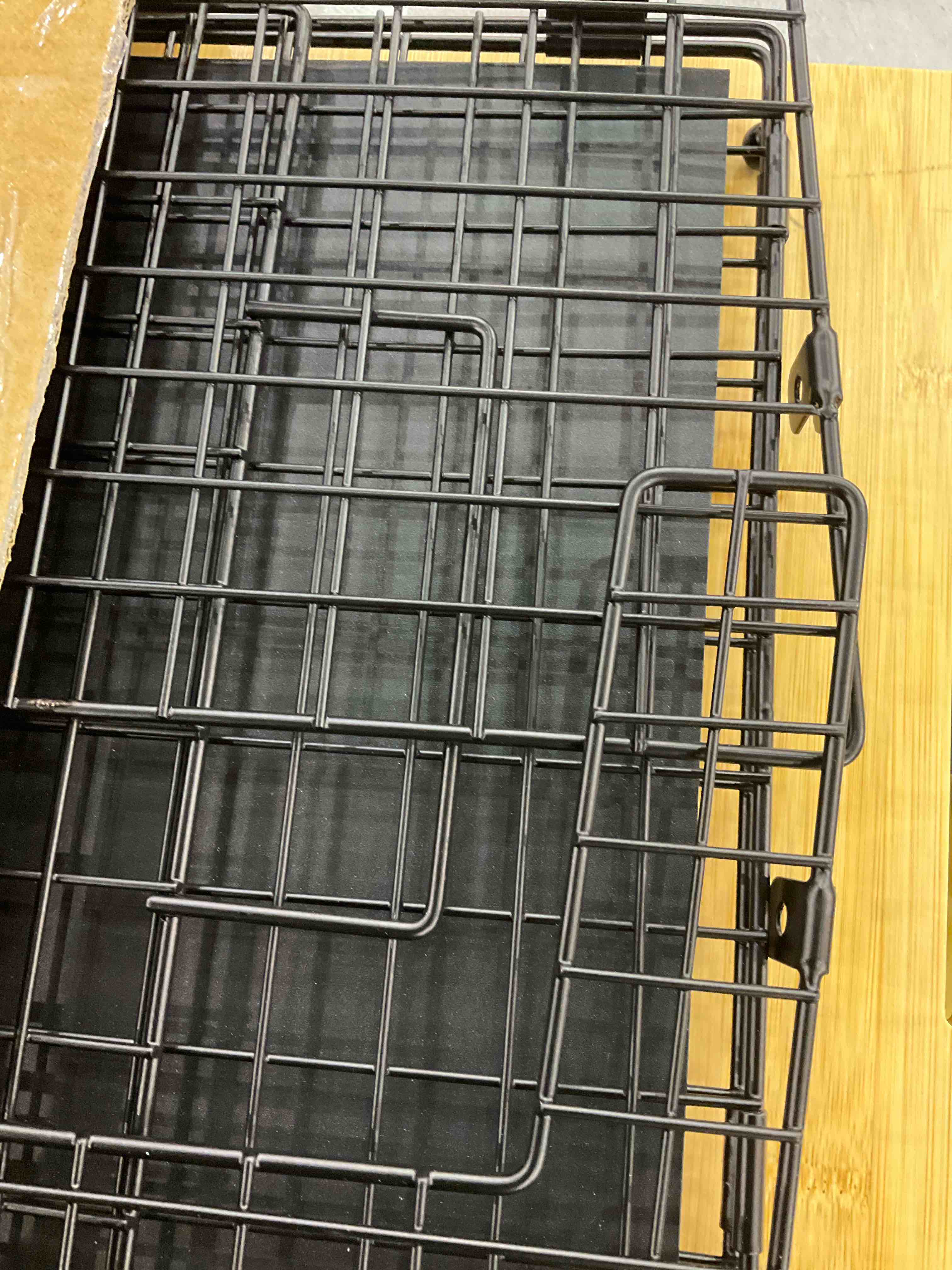 https://s3.amazonaws.com/lotting-images-prod/BargainHunt/EXS01303004_1709642274832.jpeg