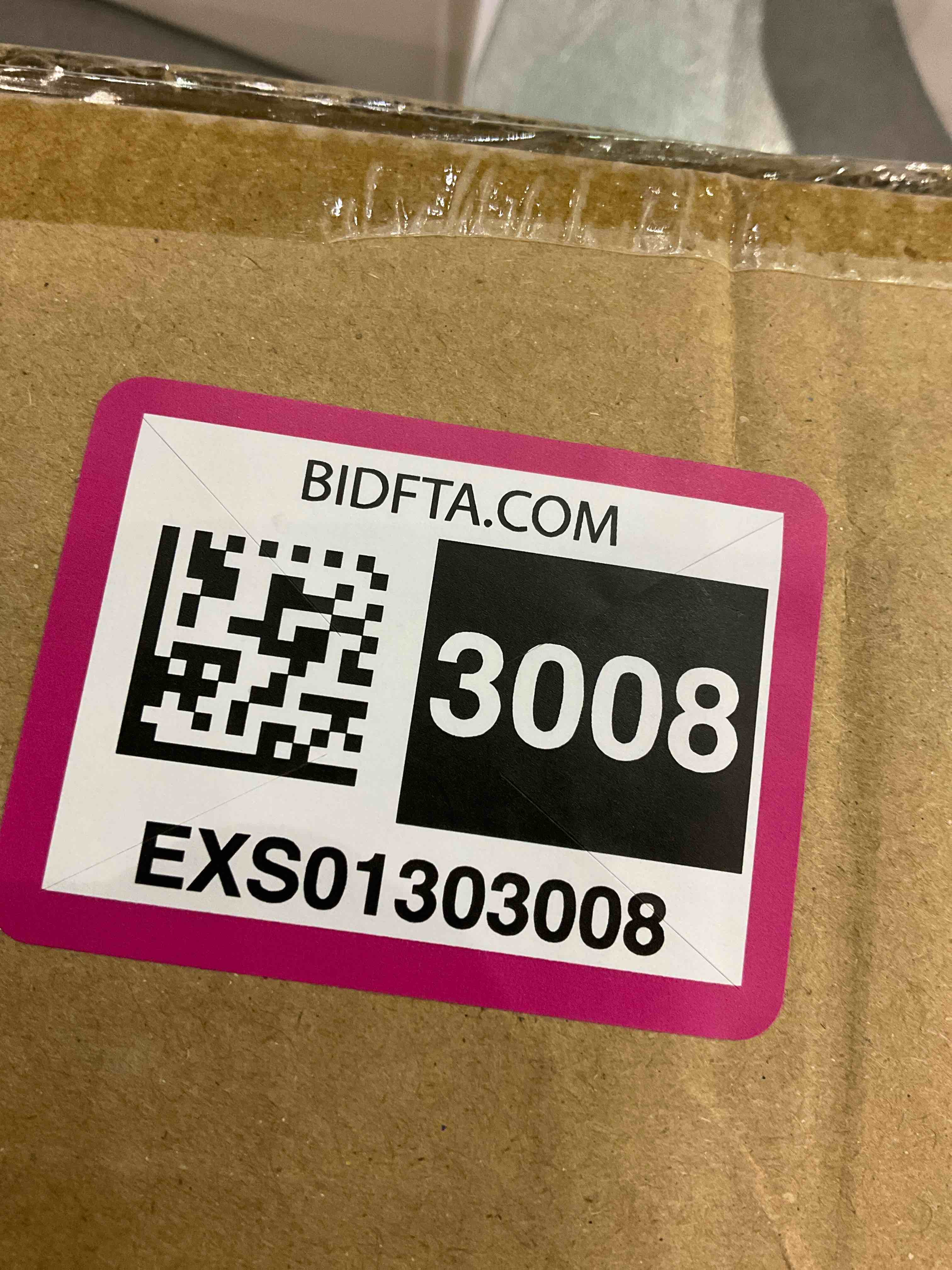https://s3.amazonaws.com/lotting-images-prod/BargainHunt/EXS01303008_1709642820666.jpeg