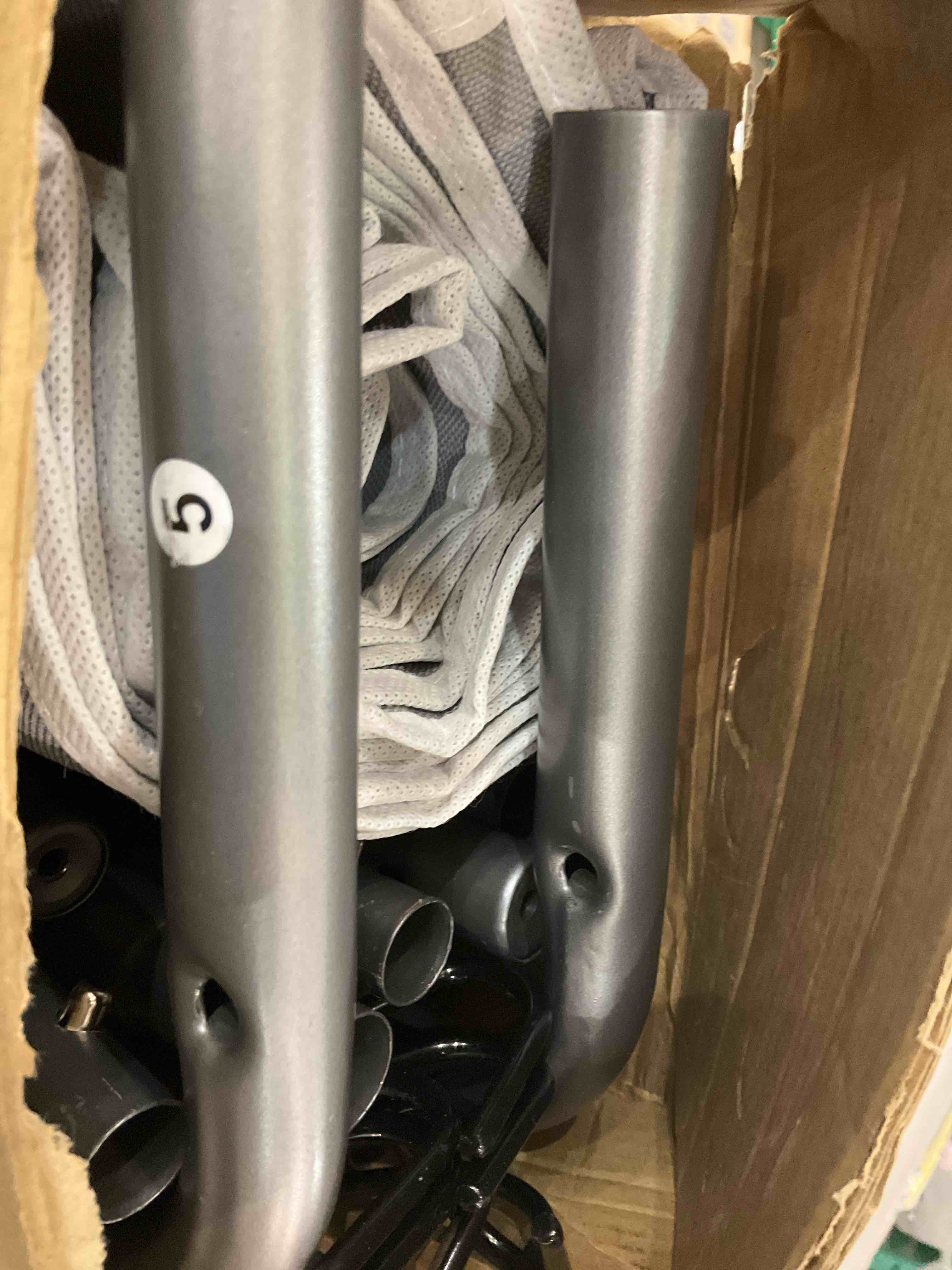https://s3.amazonaws.com/lotting-images-prod/BargainHunt/EXS01303042_1709654533199.jpeg
