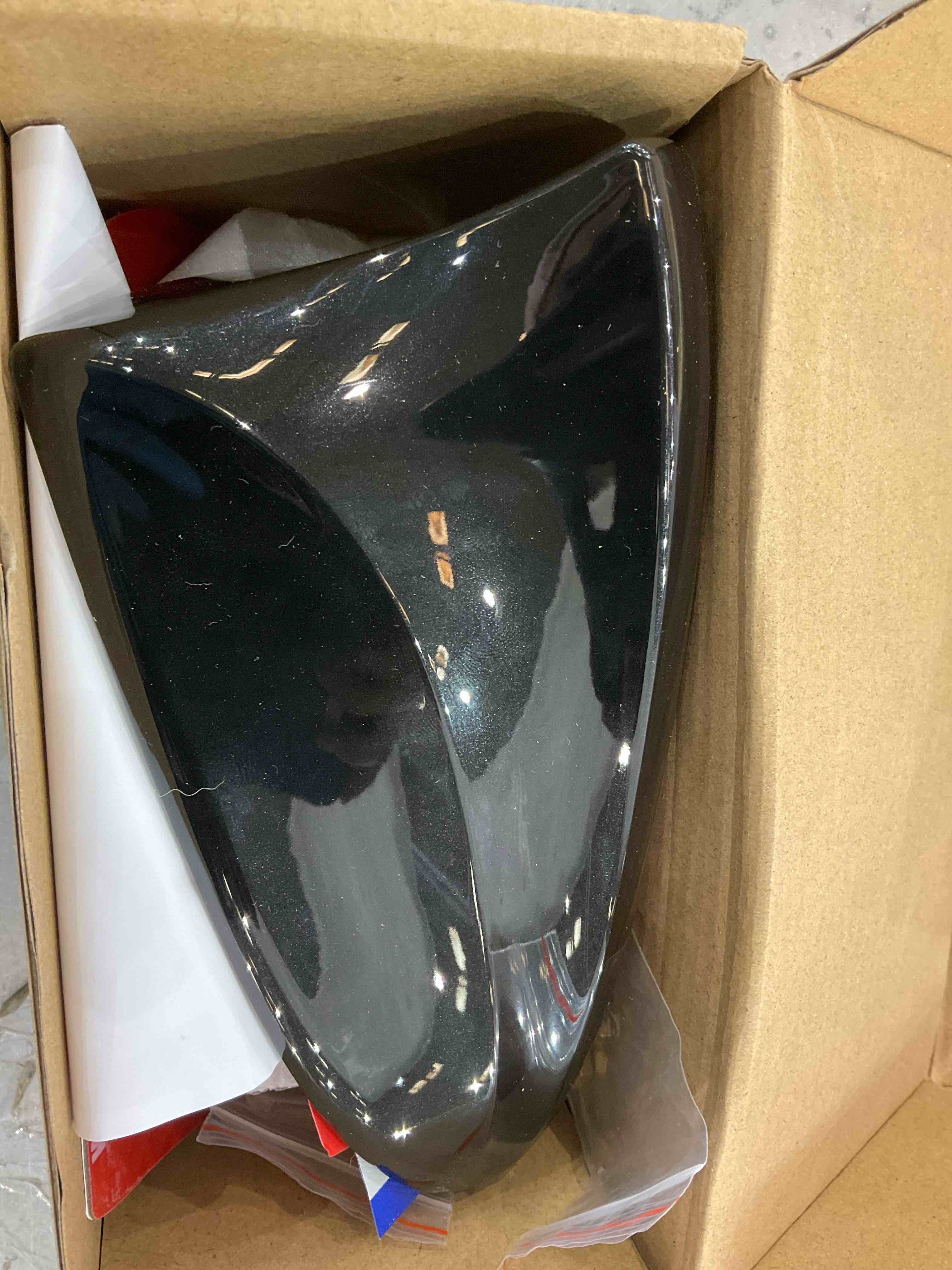 https://s3.amazonaws.com/lotting-images-prod/BargainHunt/EXS01303187_1709822643891.jpeg