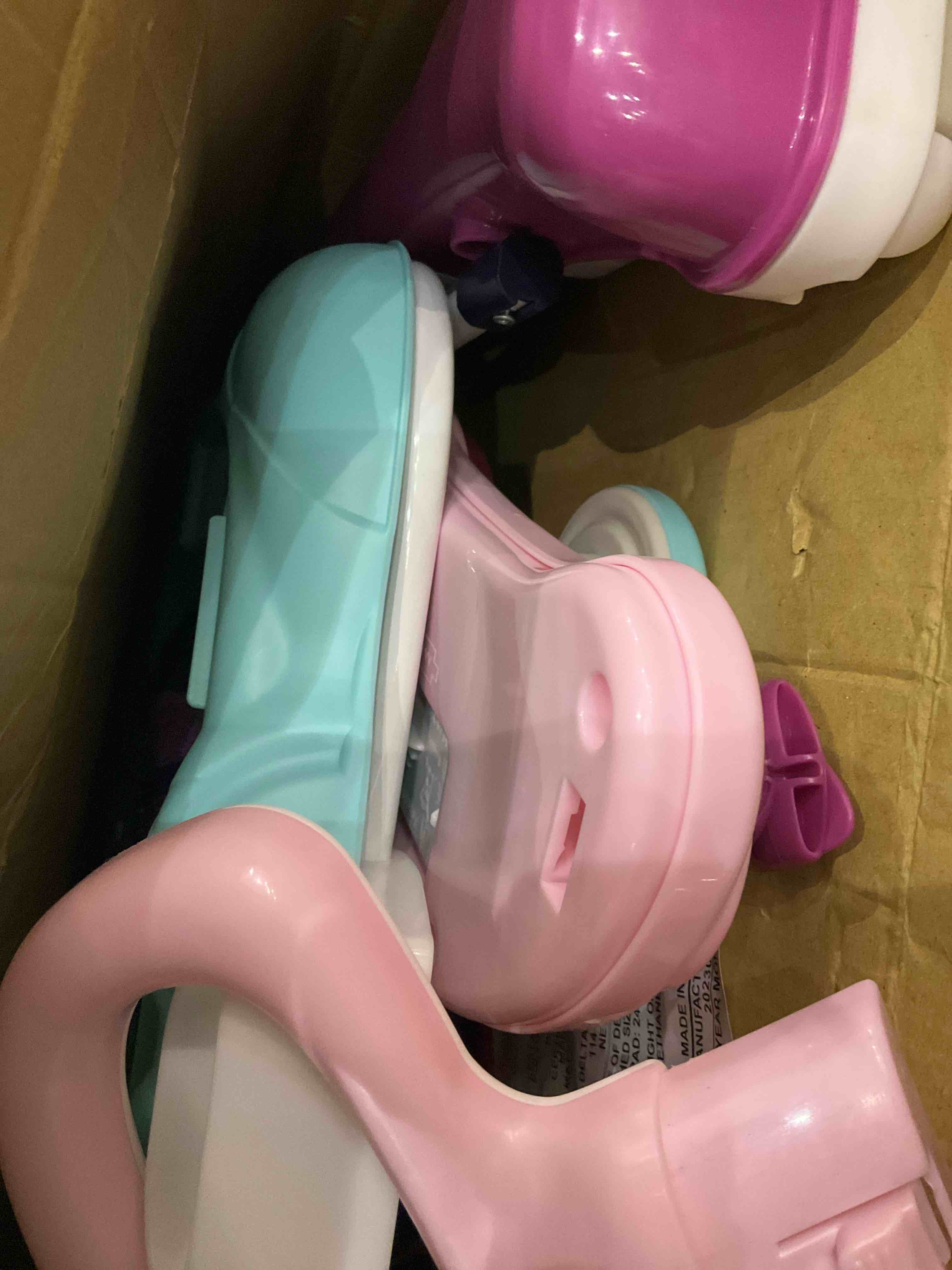 https://s3.amazonaws.com/lotting-images-prod/BargainHunt/EXS01303274_1709900928530.jpeg