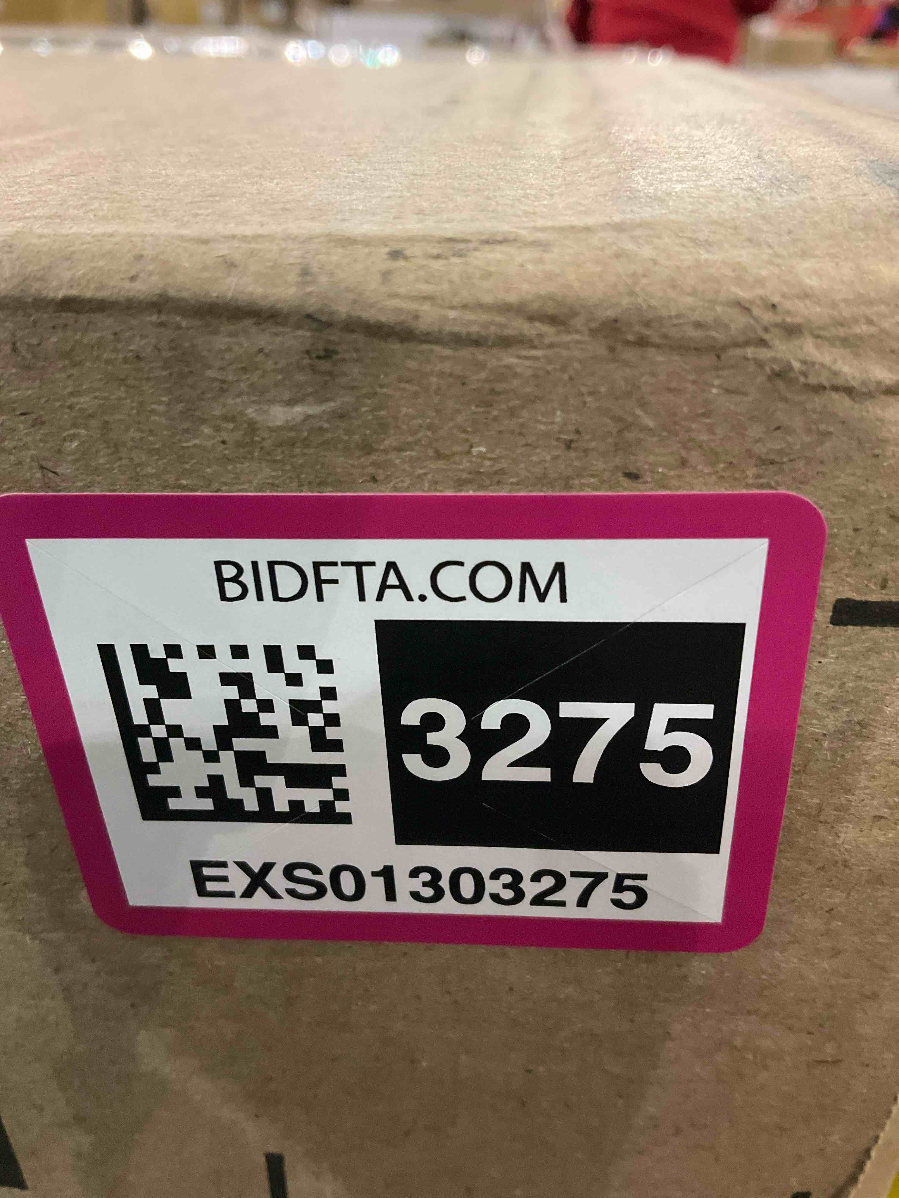 https://s3.amazonaws.com/lotting-images-prod/BargainHunt/EXS01303275_1709901192355.jpeg