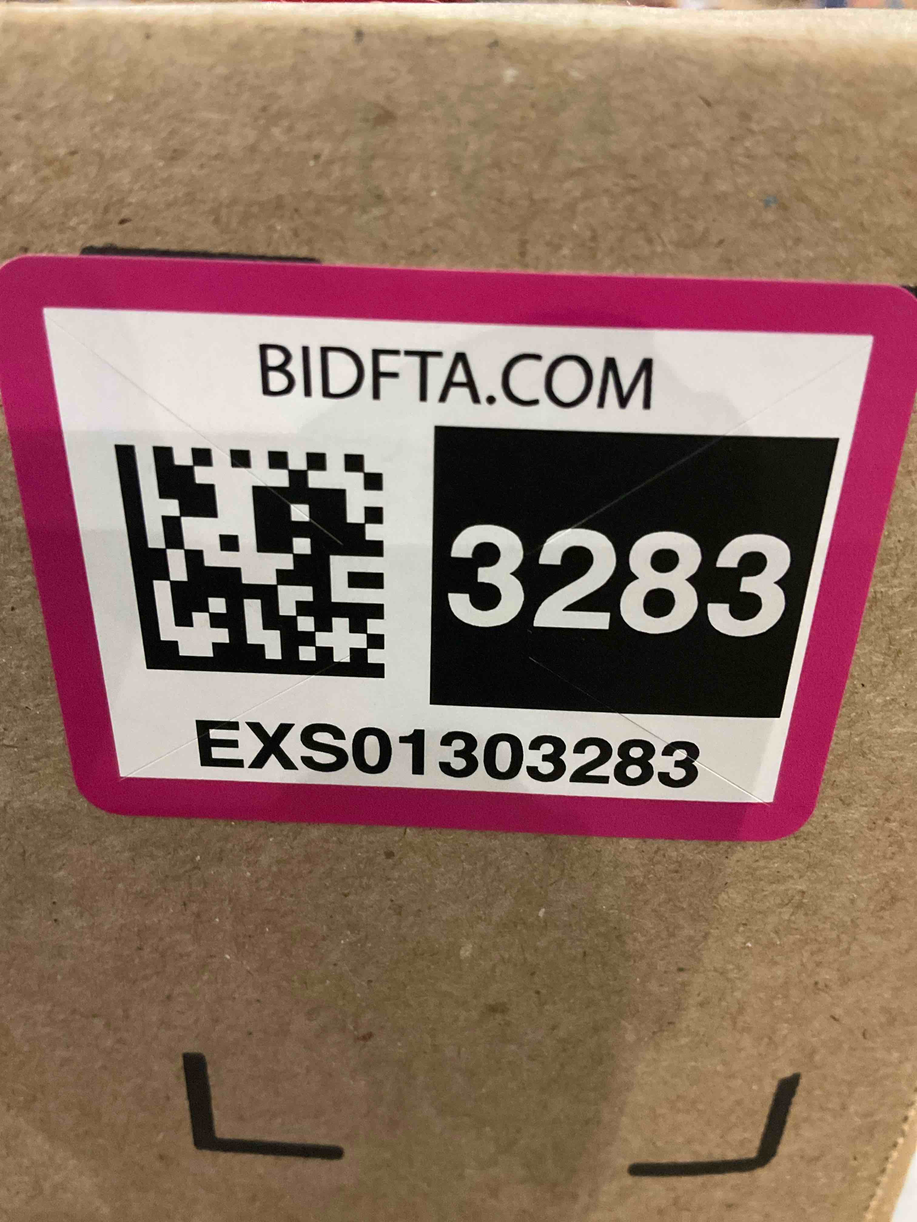 https://s3.amazonaws.com/lotting-images-prod/BargainHunt/EXS01303283_1709902420499.jpeg