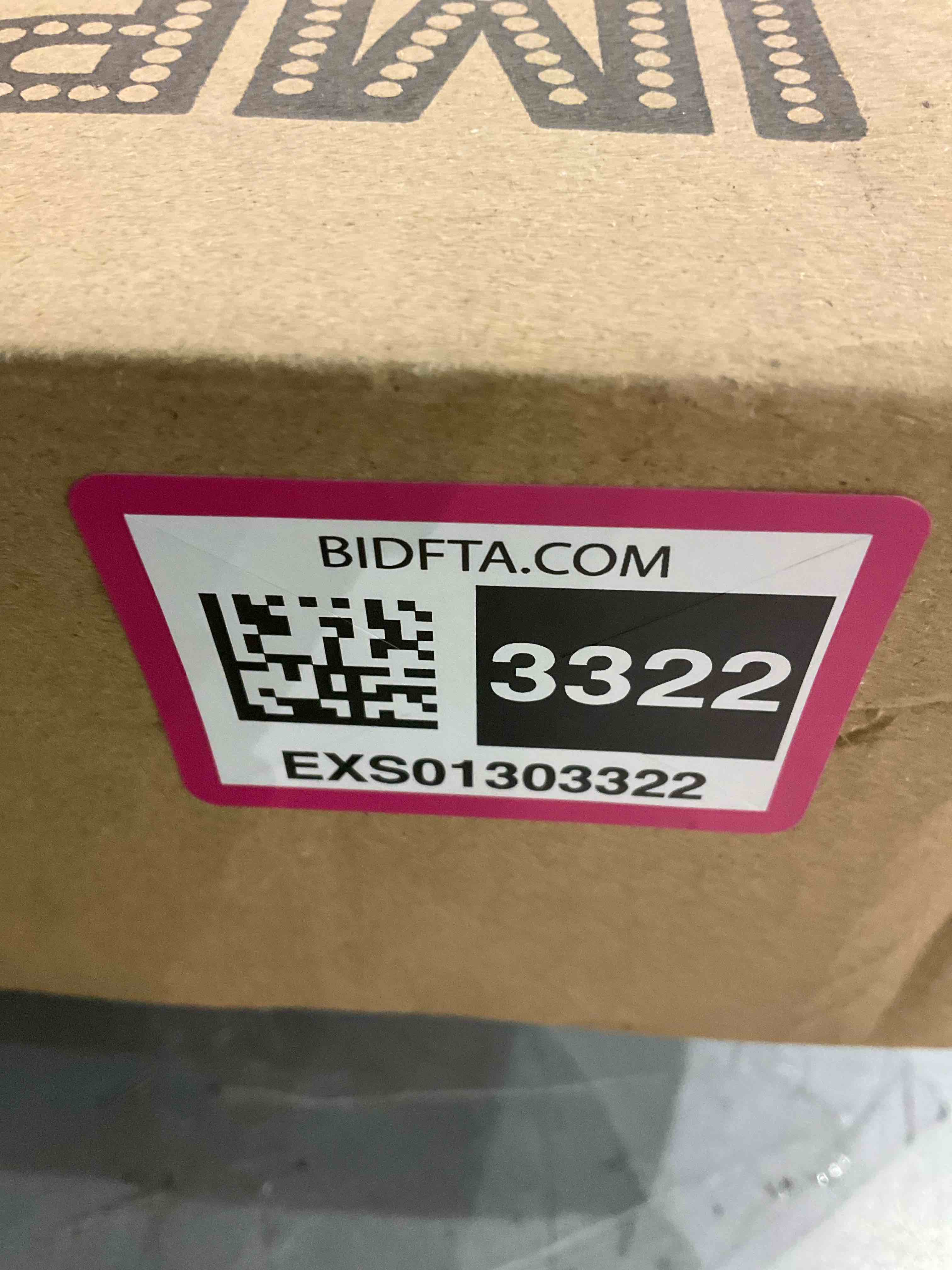 https://s3.amazonaws.com/lotting-images-prod/BargainHunt/EXS01303322_1709913620455.jpeg