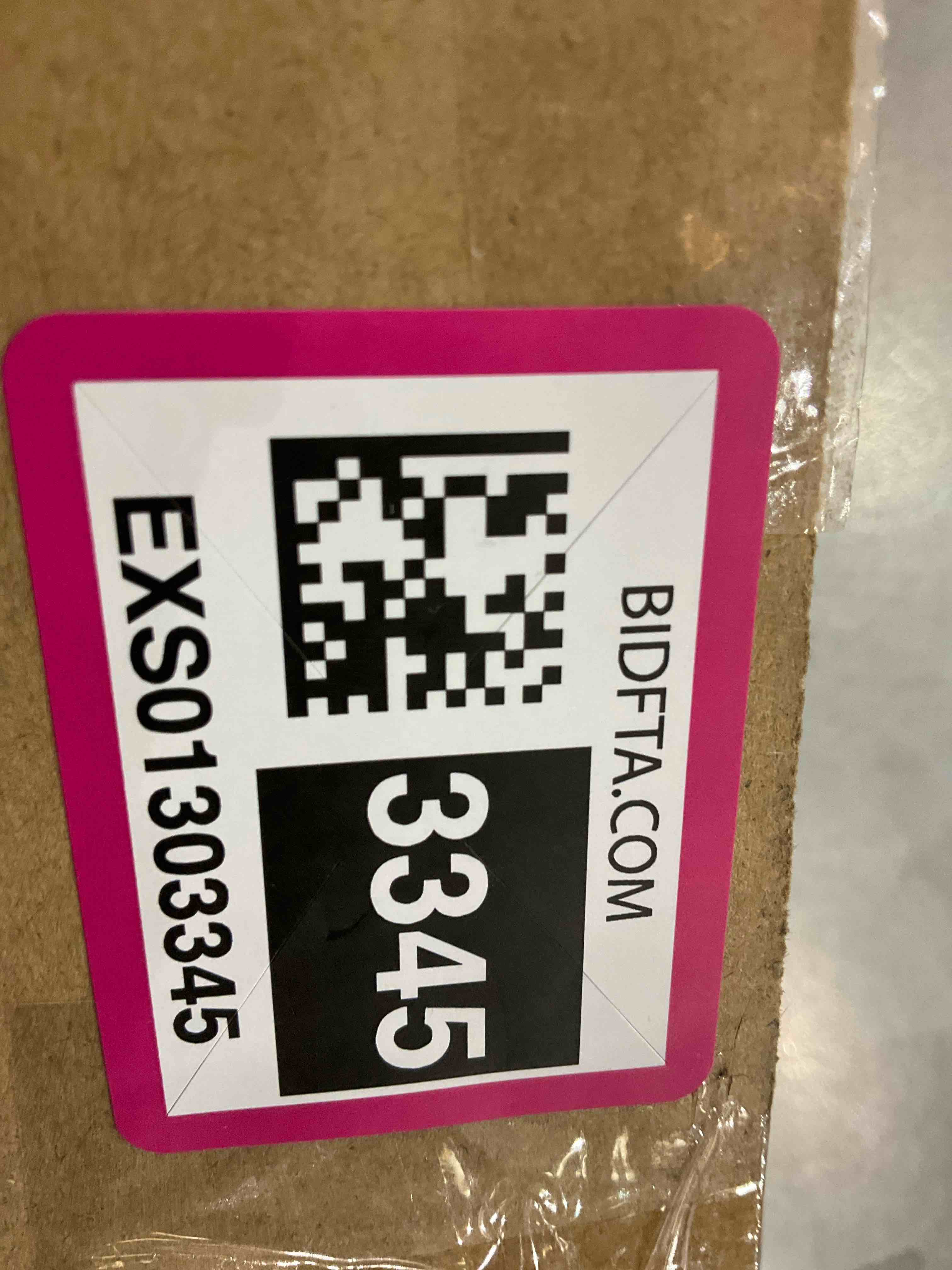 https://s3.amazonaws.com/lotting-images-prod/BargainHunt/EXS01303345_1709923501797.jpeg