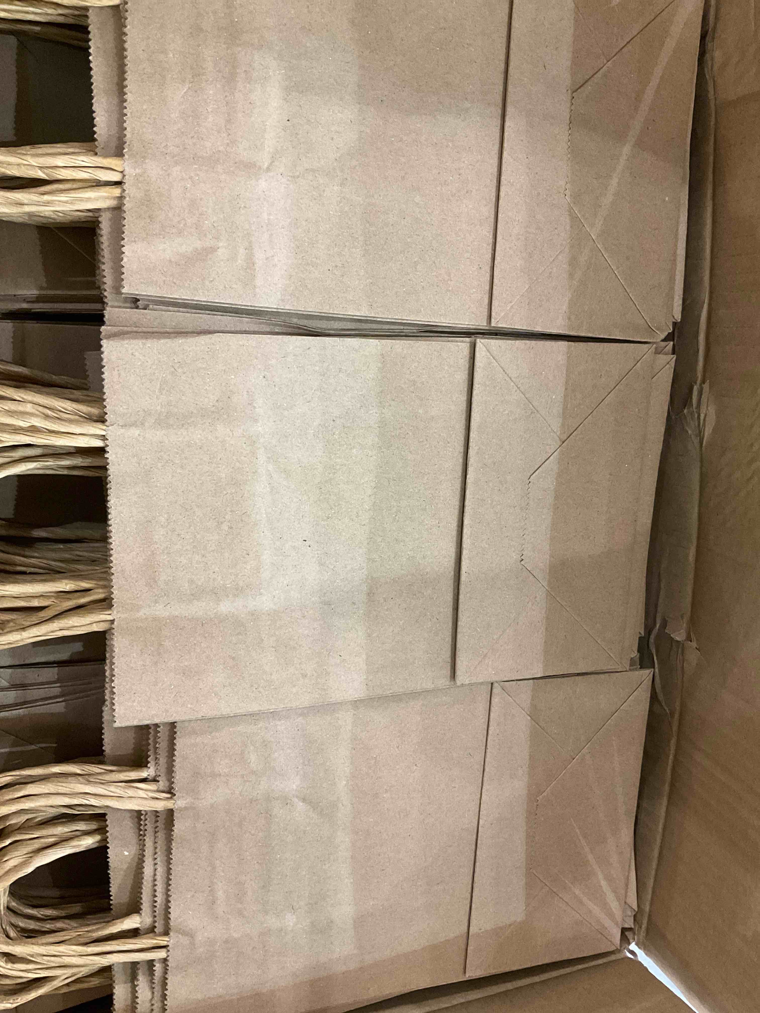 https://s3.amazonaws.com/lotting-images-prod/BargainHunt/EXS01303351_1709927835955.jpeg