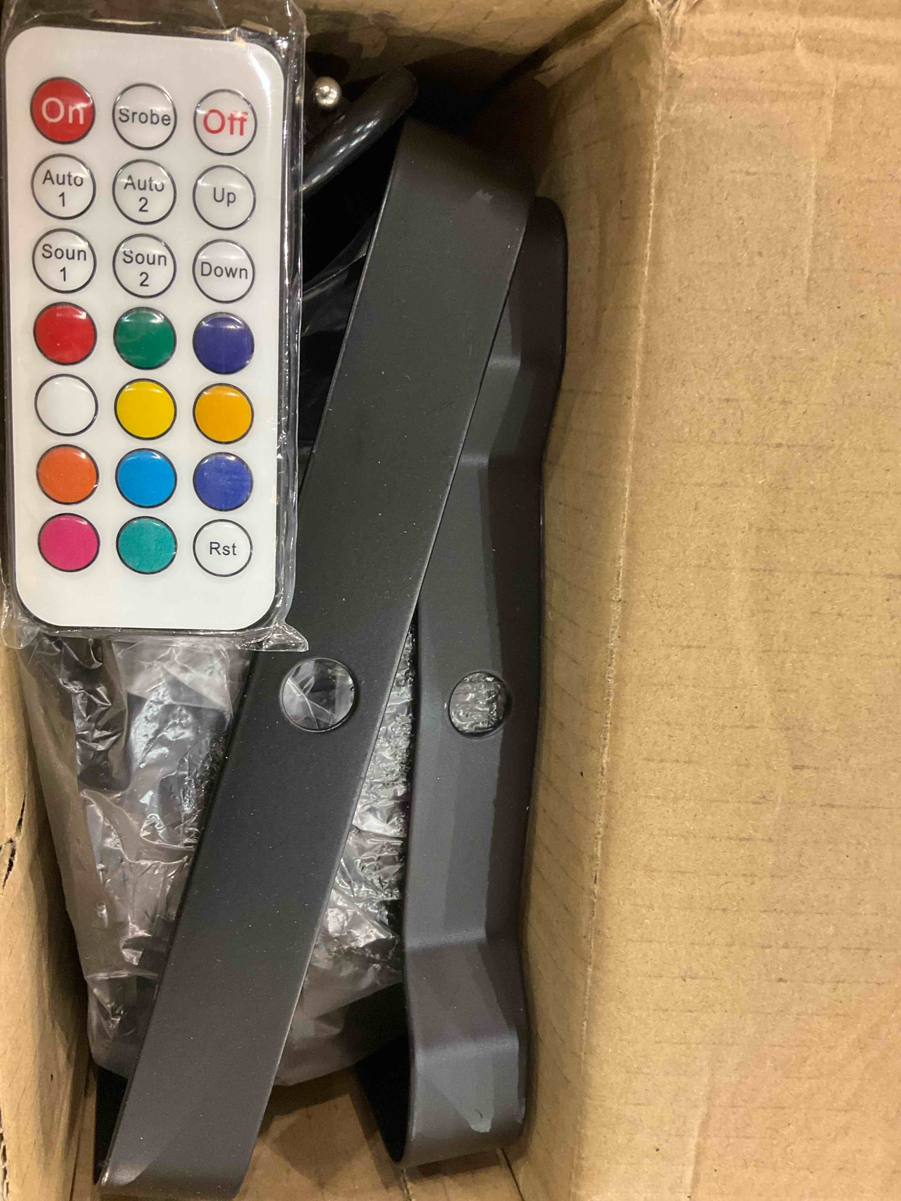 https://s3.amazonaws.com/lotting-images-prod/BargainHunt/EXS01303352_1709928535443.jpeg