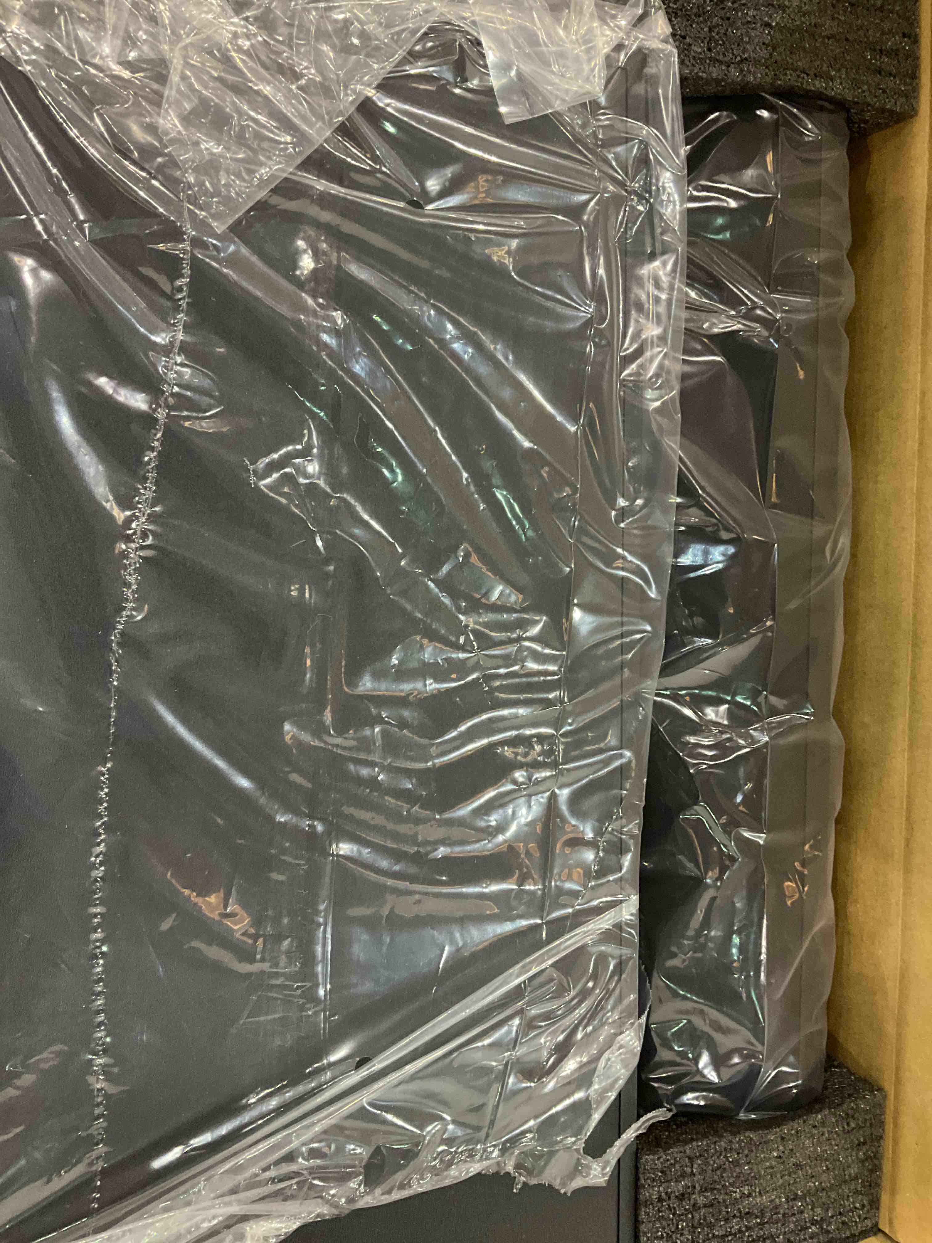 https://s3.amazonaws.com/lotting-images-prod/BargainHunt/EXS01303355_1709928836363.jpeg