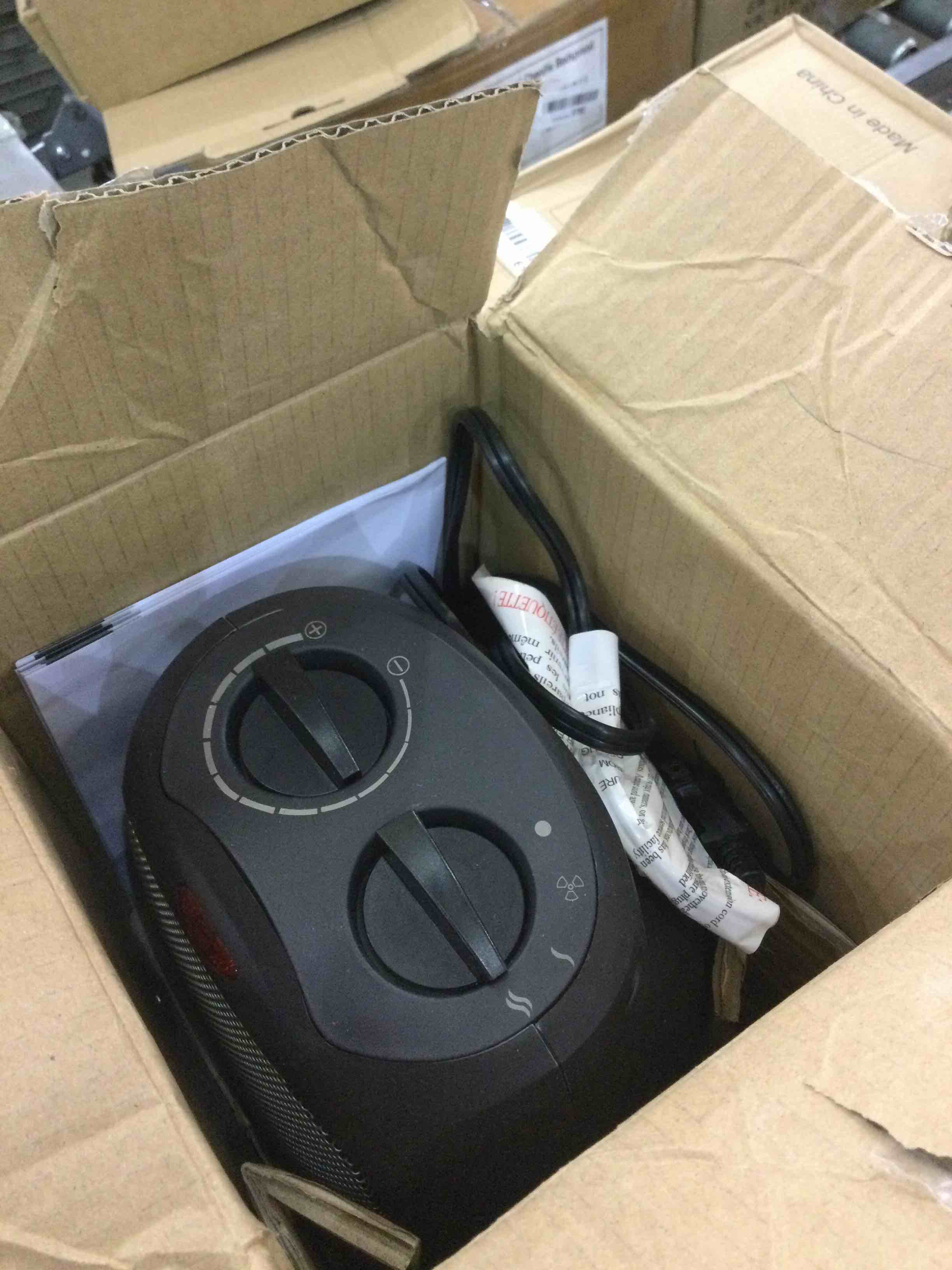 https://s3.amazonaws.com/lotting-images-prod/BargainHunt/EXS01303599_1710167102589.jpeg