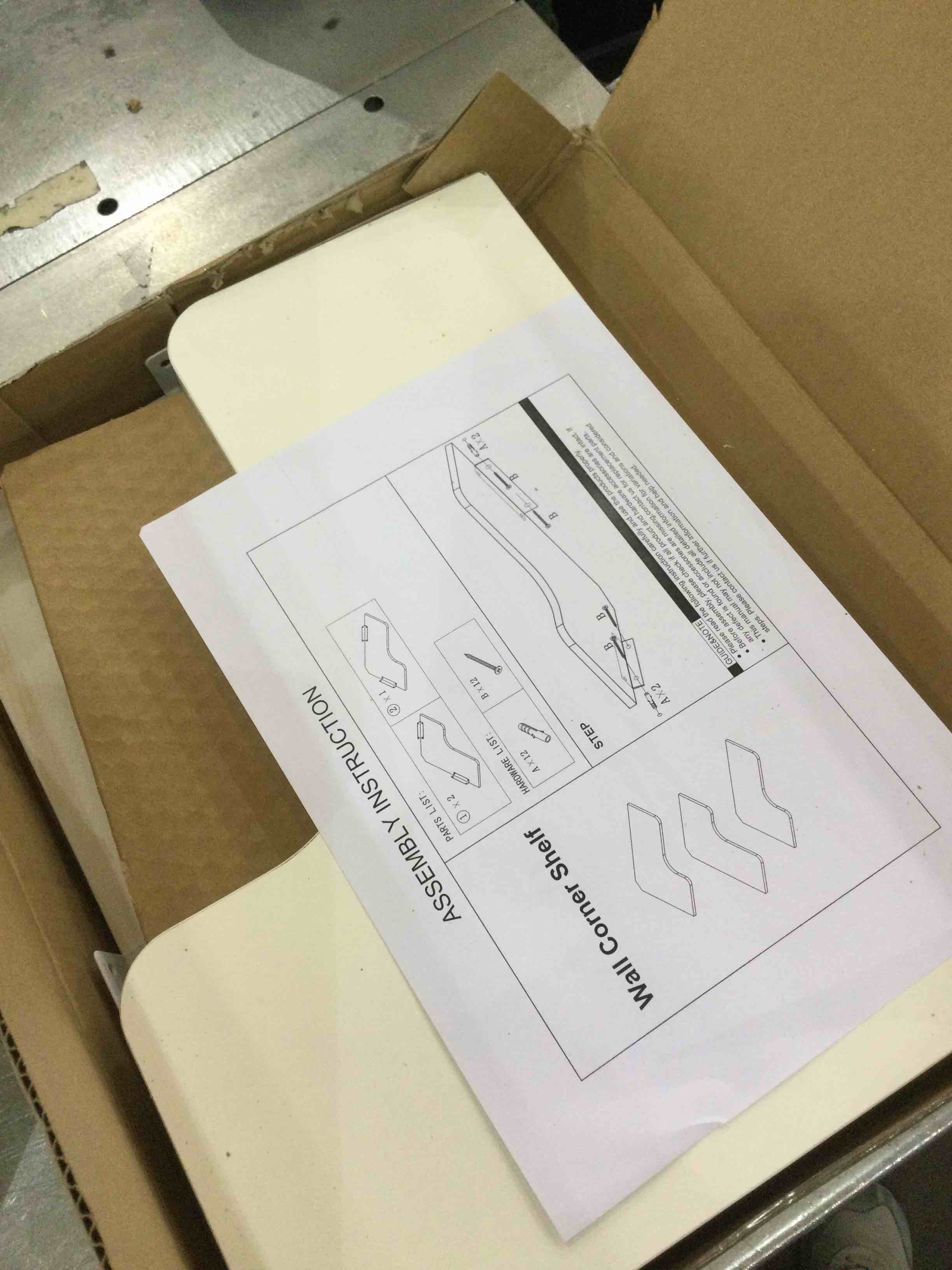 https://s3.amazonaws.com/lotting-images-prod/BargainHunt/EXS01303614_1710168120423.jpeg