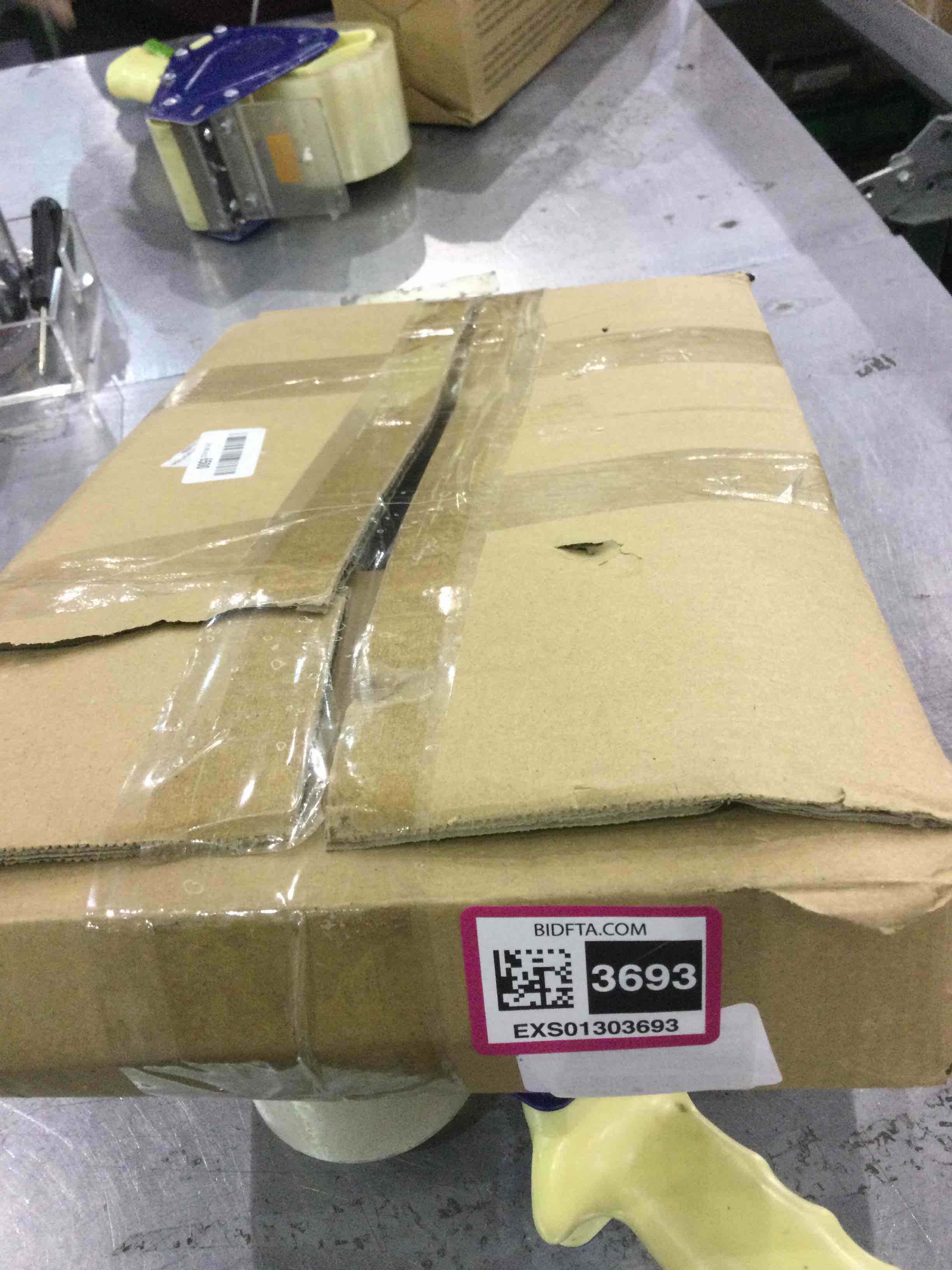 https://s3.amazonaws.com/lotting-images-prod/BargainHunt/EXS01303693_1710330835735.jpeg