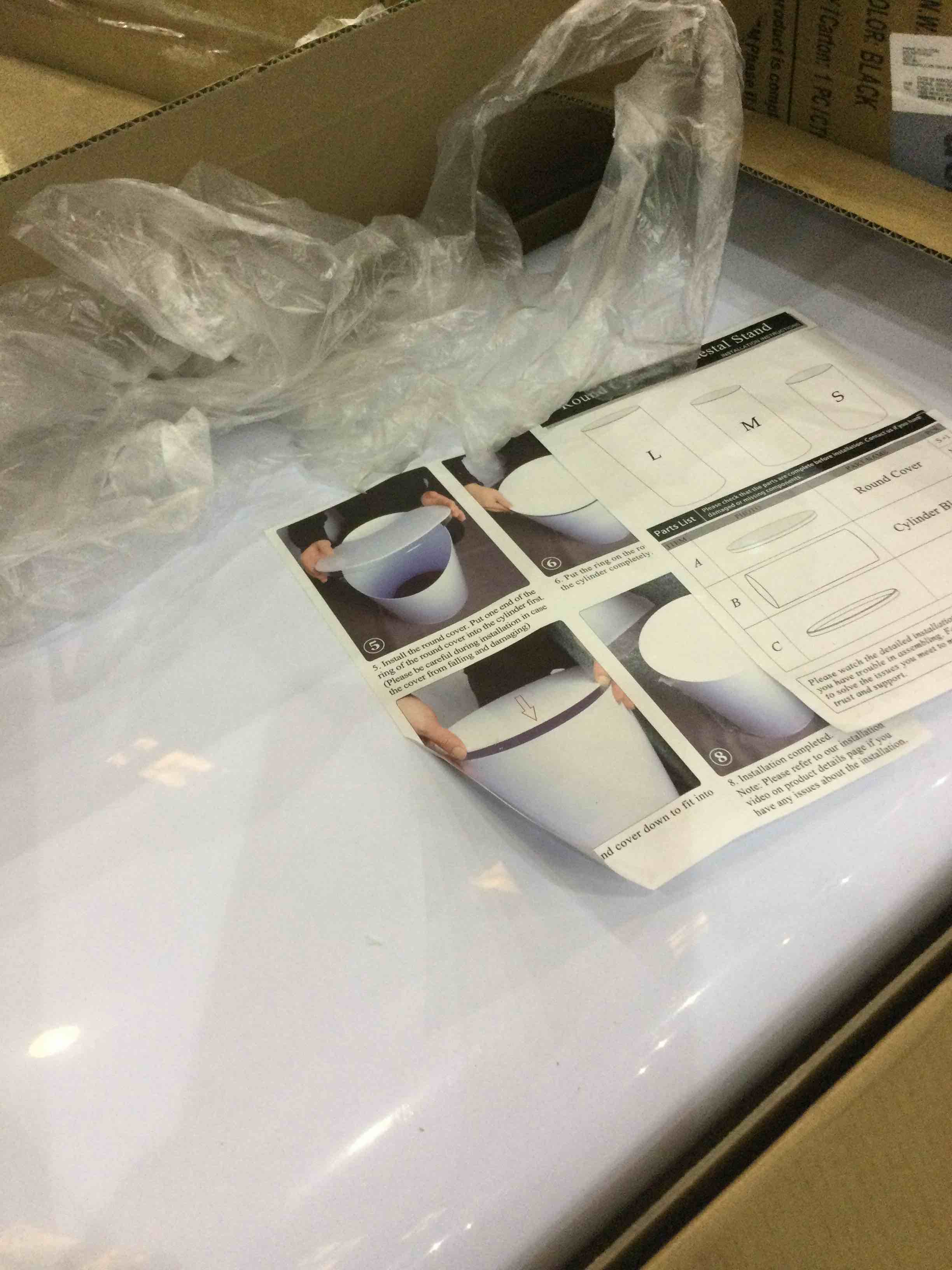 https://s3.amazonaws.com/lotting-images-prod/BargainHunt/EXS01303746_1710337381151.jpeg