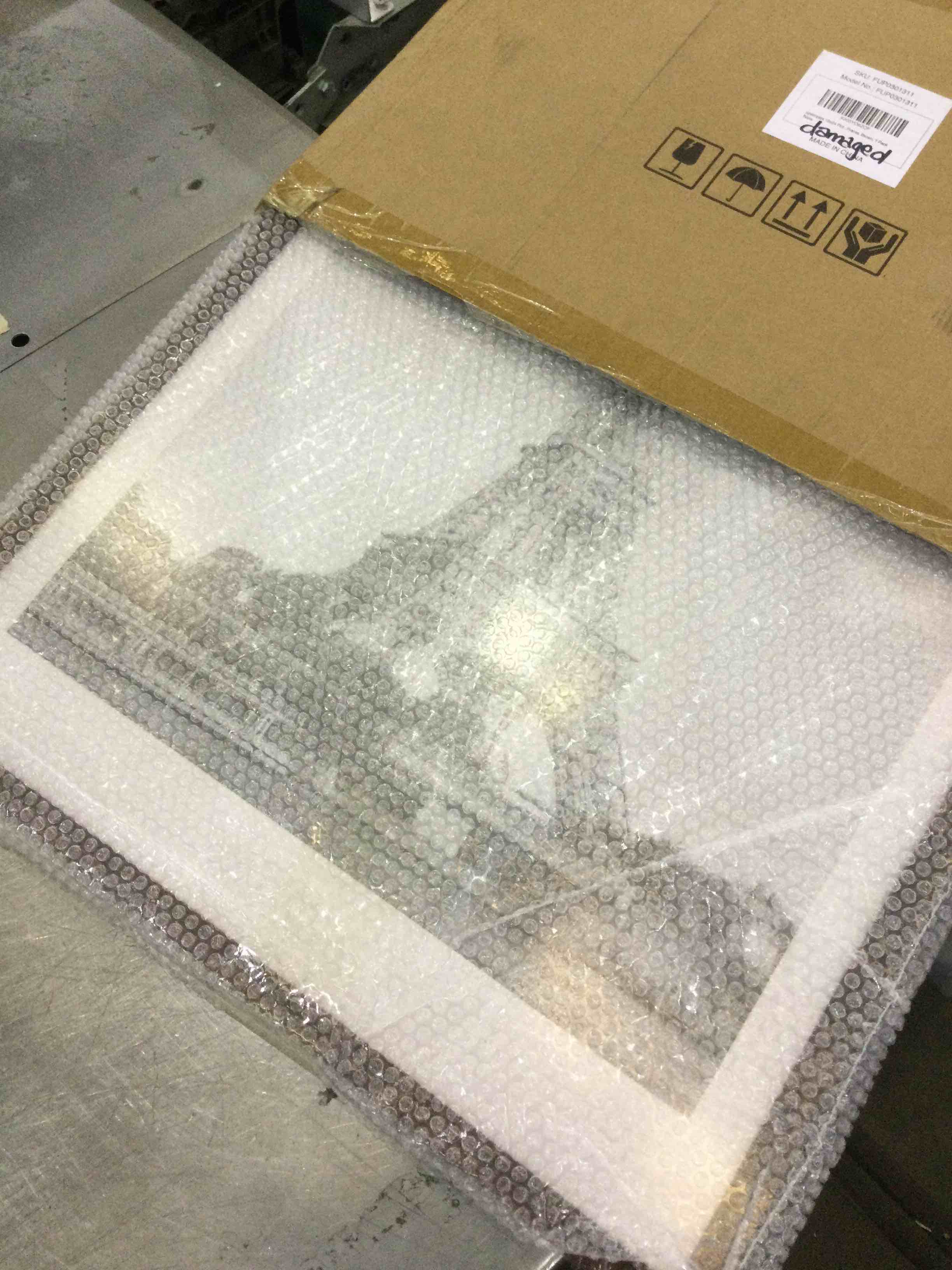https://s3.amazonaws.com/lotting-images-prod/BargainHunt/EXS01303790_1710342519732.jpeg