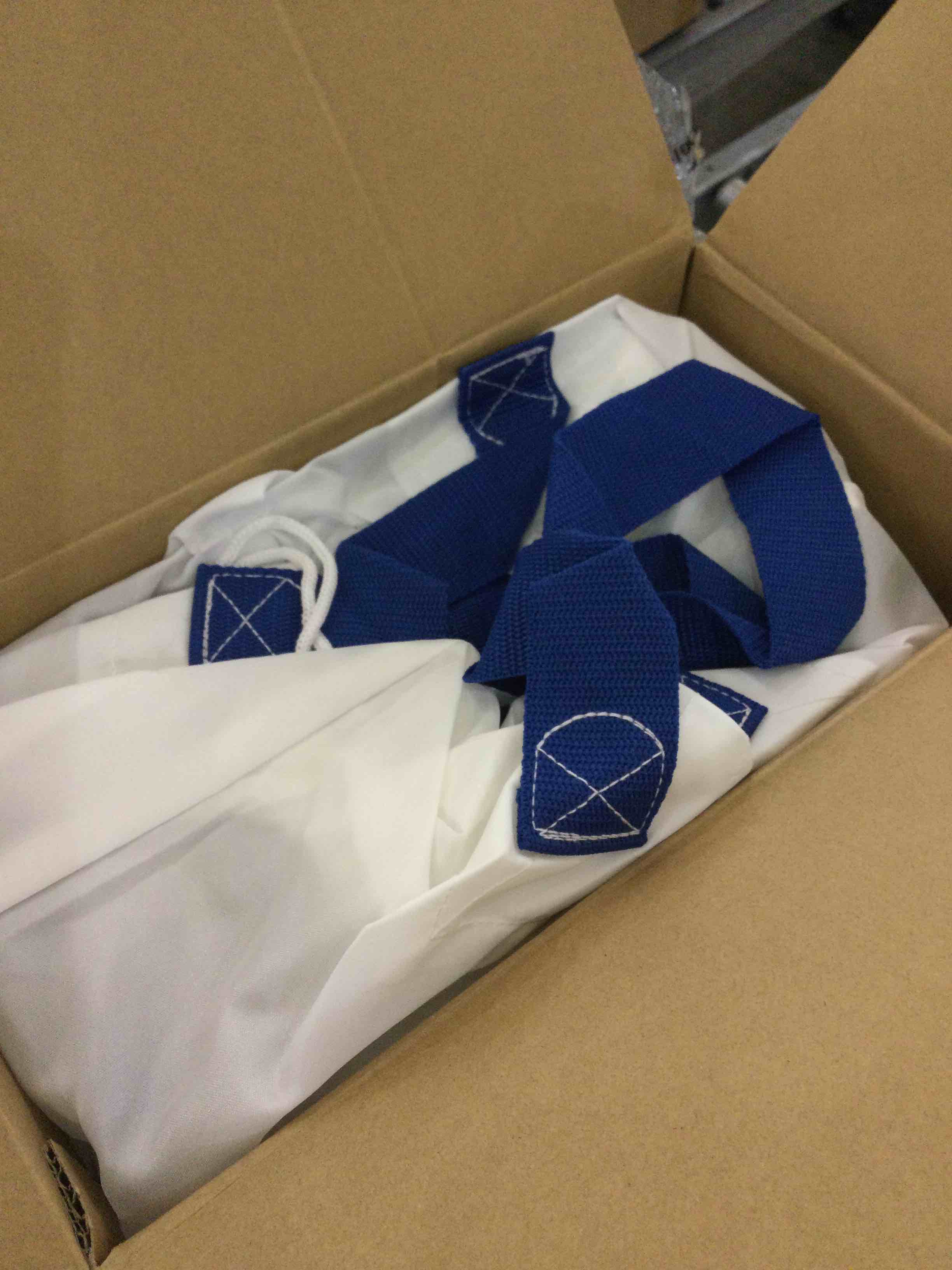 https://s3.amazonaws.com/lotting-images-prod/BargainHunt/EXS01303804_1710343711727.jpeg