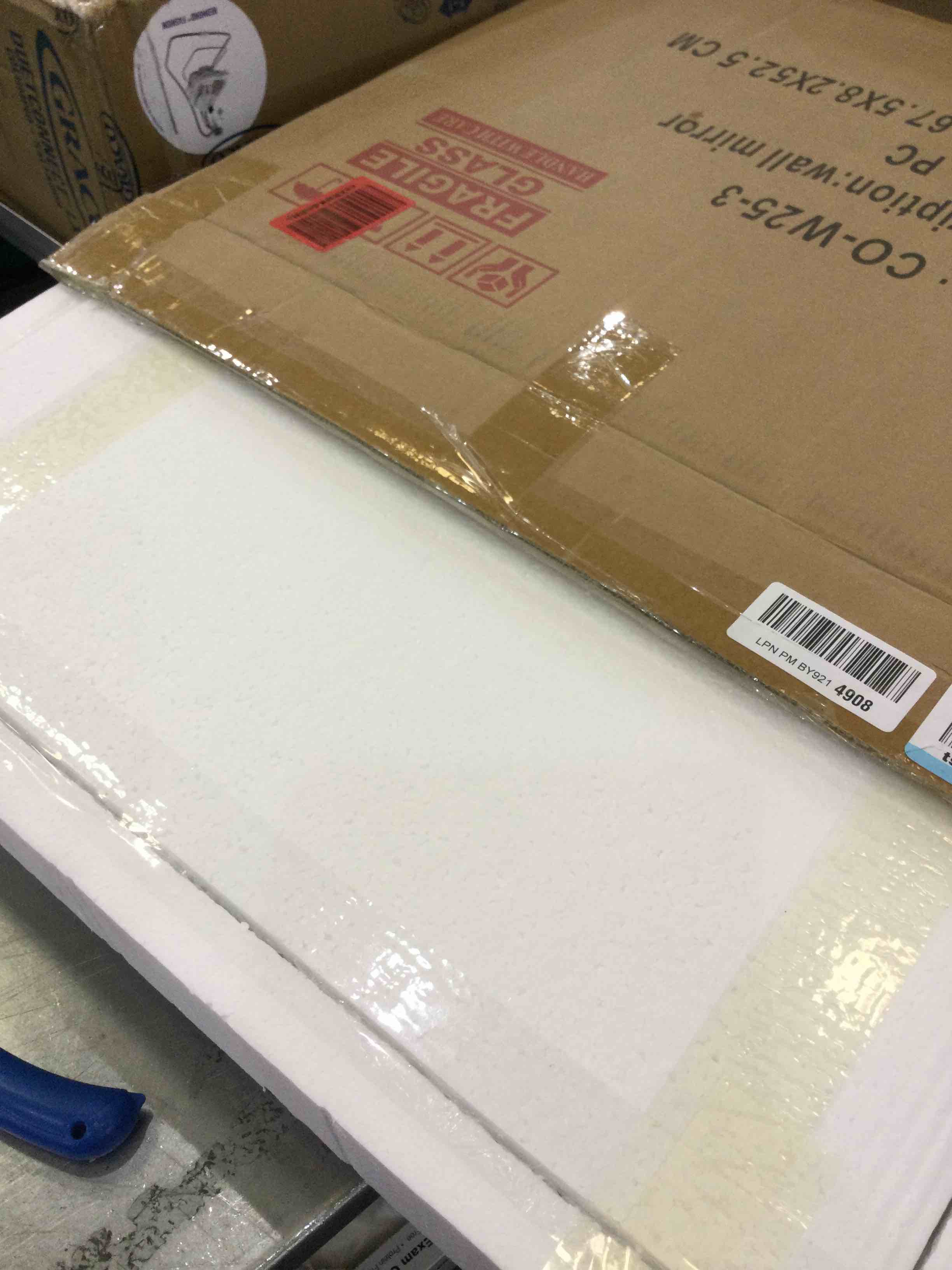 https://s3.amazonaws.com/lotting-images-prod/BargainHunt/EXS01303881_1710355154661.jpeg
