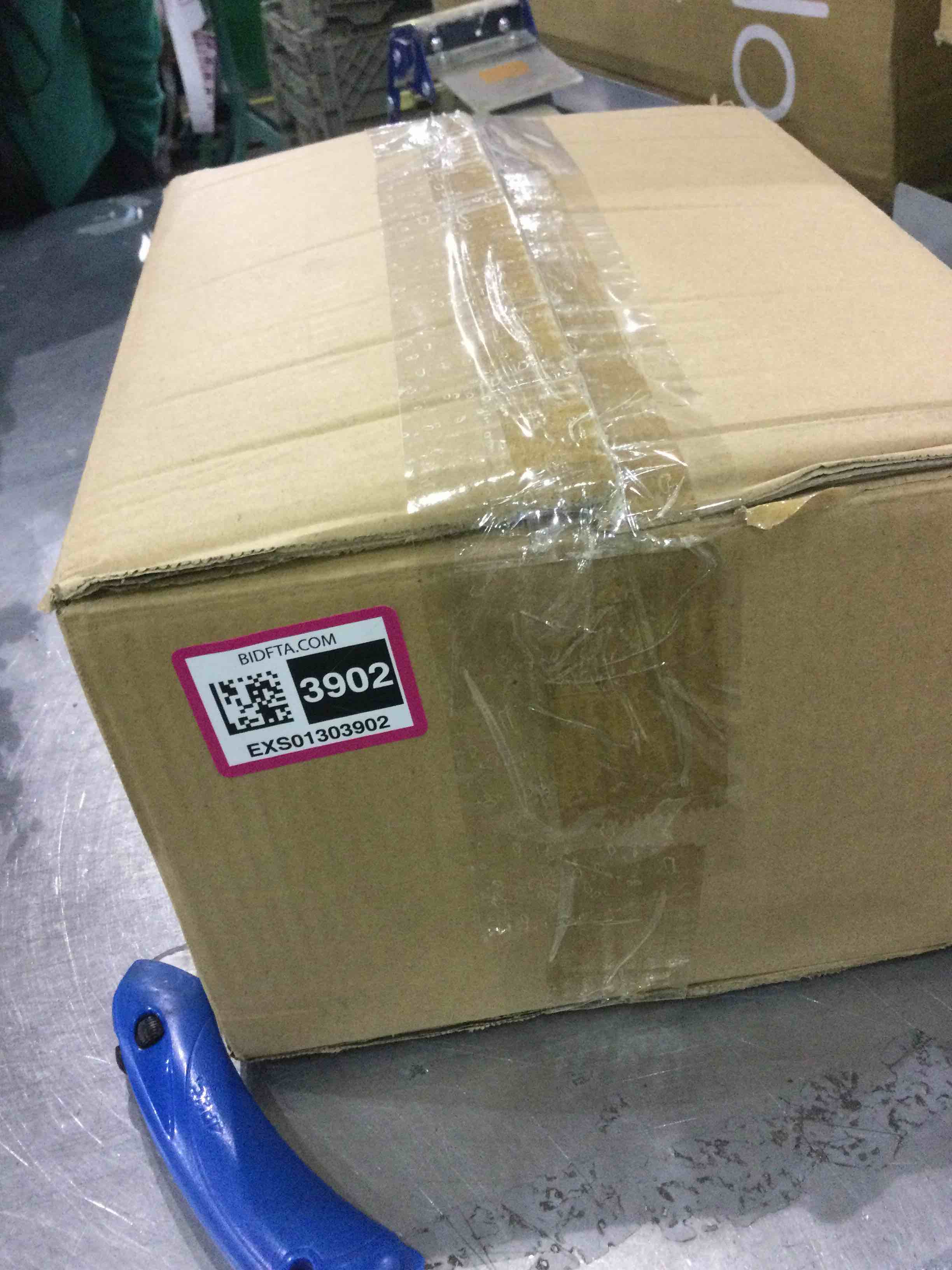 https://s3.amazonaws.com/lotting-images-prod/BargainHunt/EXS01303902_1710414823450.jpeg