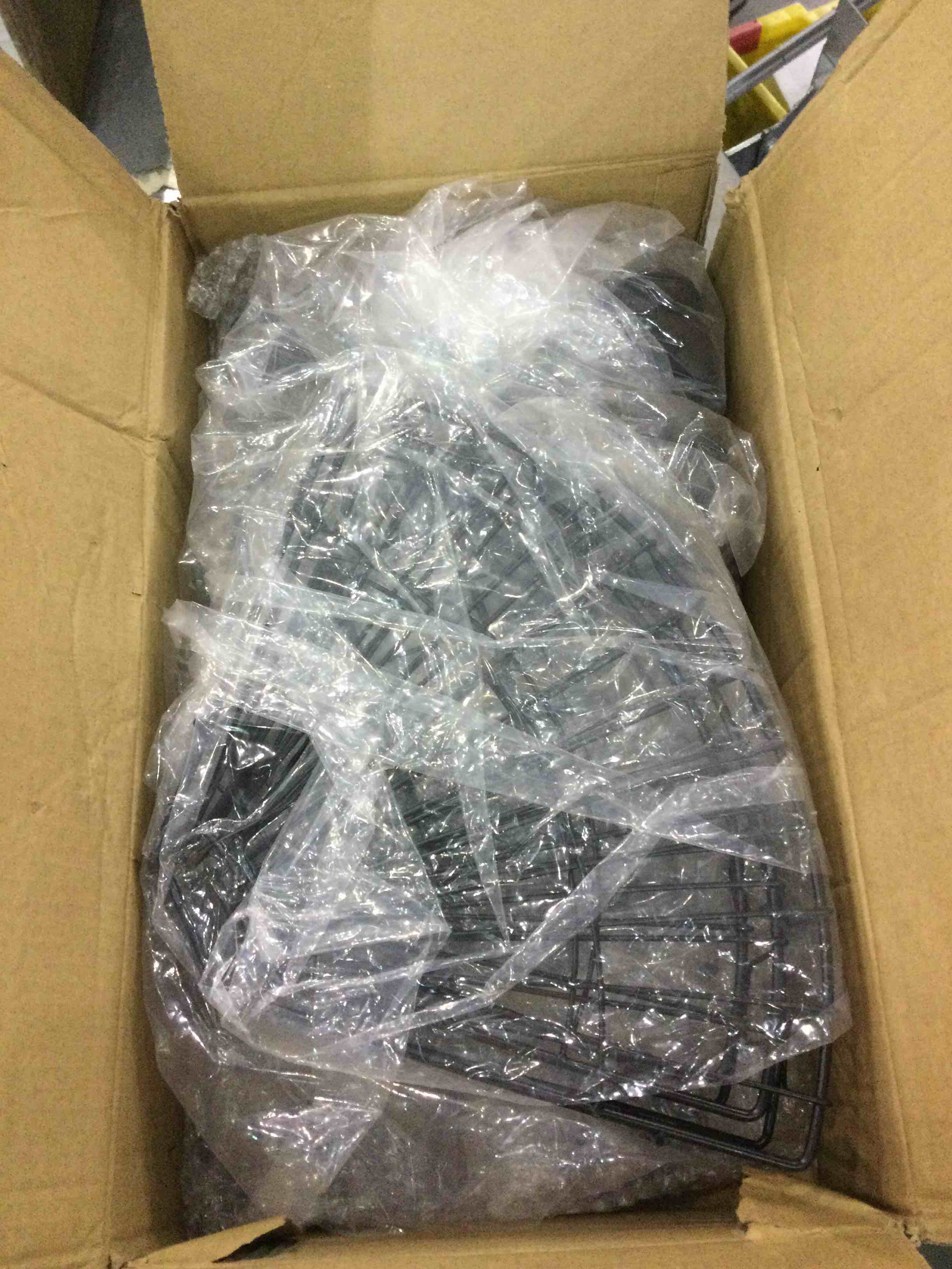 https://s3.amazonaws.com/lotting-images-prod/BargainHunt/EXS01303903_1710414892203.jpeg